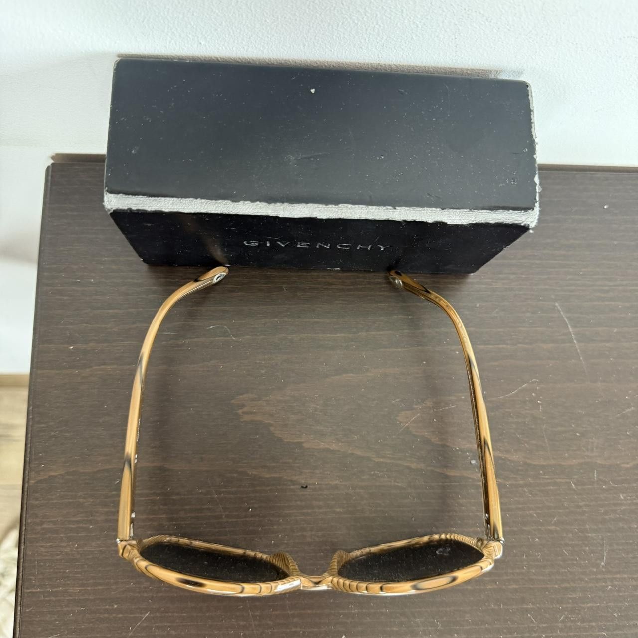 Givenchy Givenchy Oversize Womans Sunglasses Orange Vintage Size ONE SIZE - 4 Thumbnail