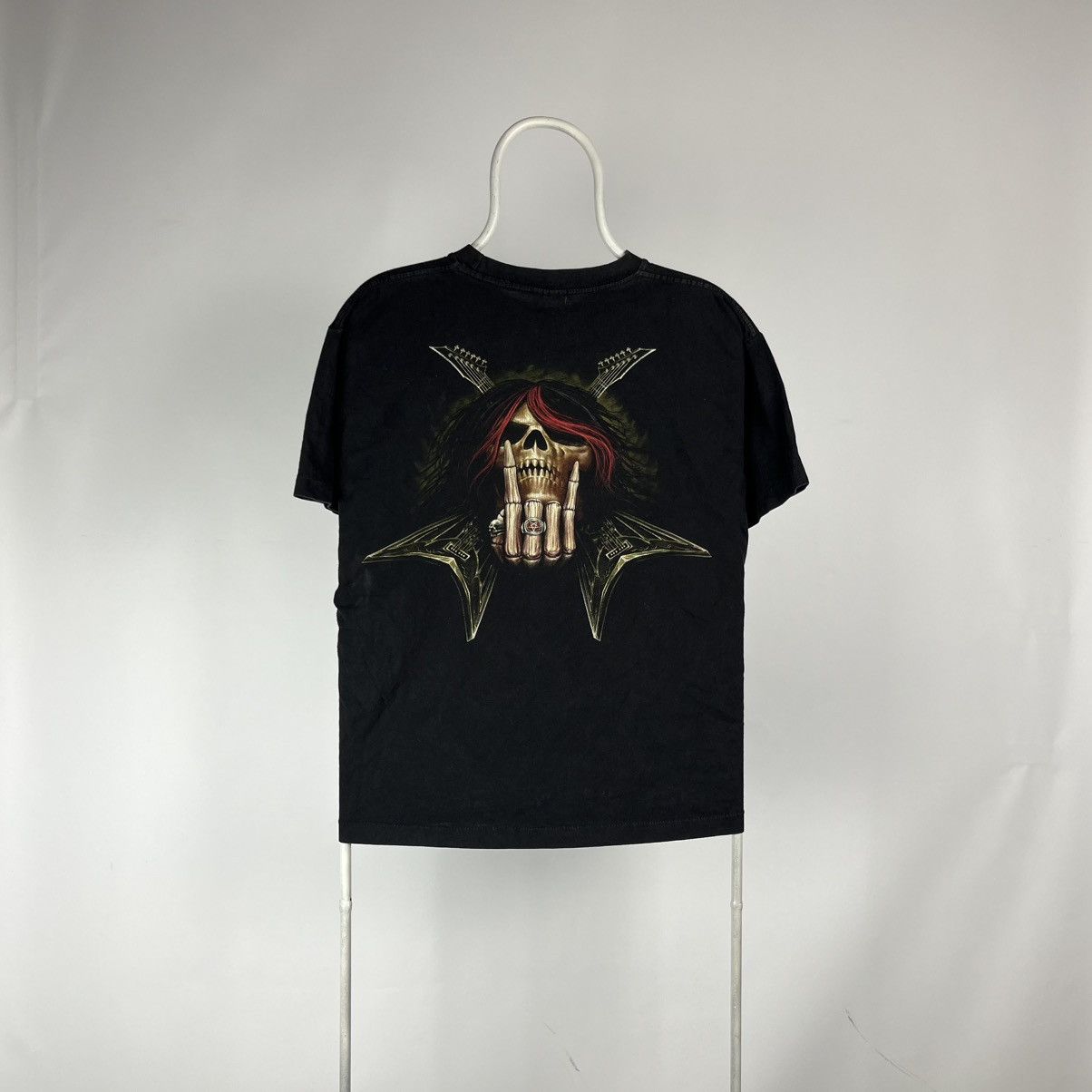 Band Tees Vintage Skull rock band Tshirt size Large y2k Size US L / EU 52-54 / 3 - 2 Thumbnail