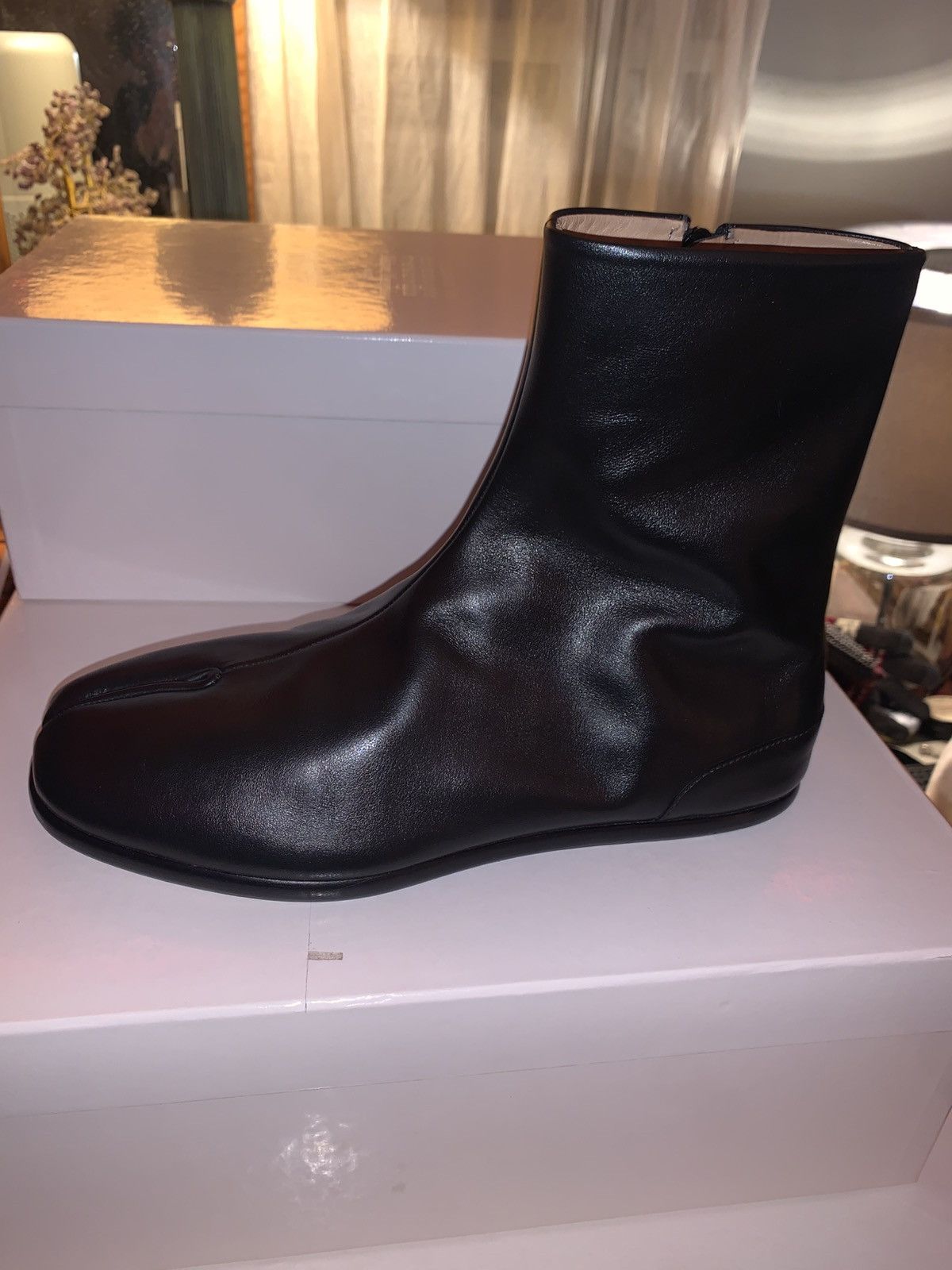 Maison Margiela Maison Margiela Black Leather Tabi Ankle Boots — Flat Sole Size US 8 / EU 41 - 2 Thumbnail
