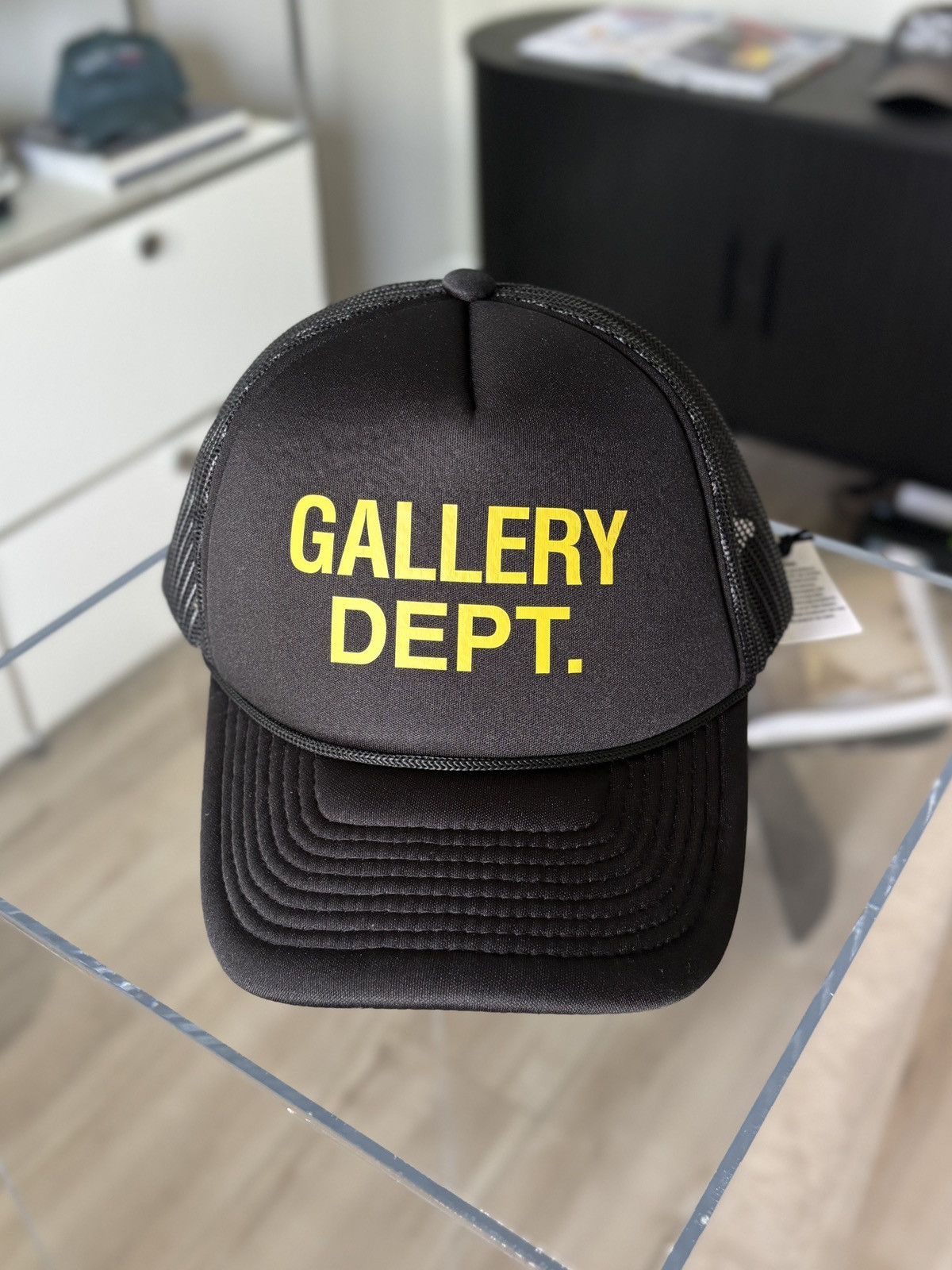 Gallery Dept. GALLERY DEPT BLACK LOGO SNAPBACK HAT Size ONE SIZE - 1 Thumbnail
