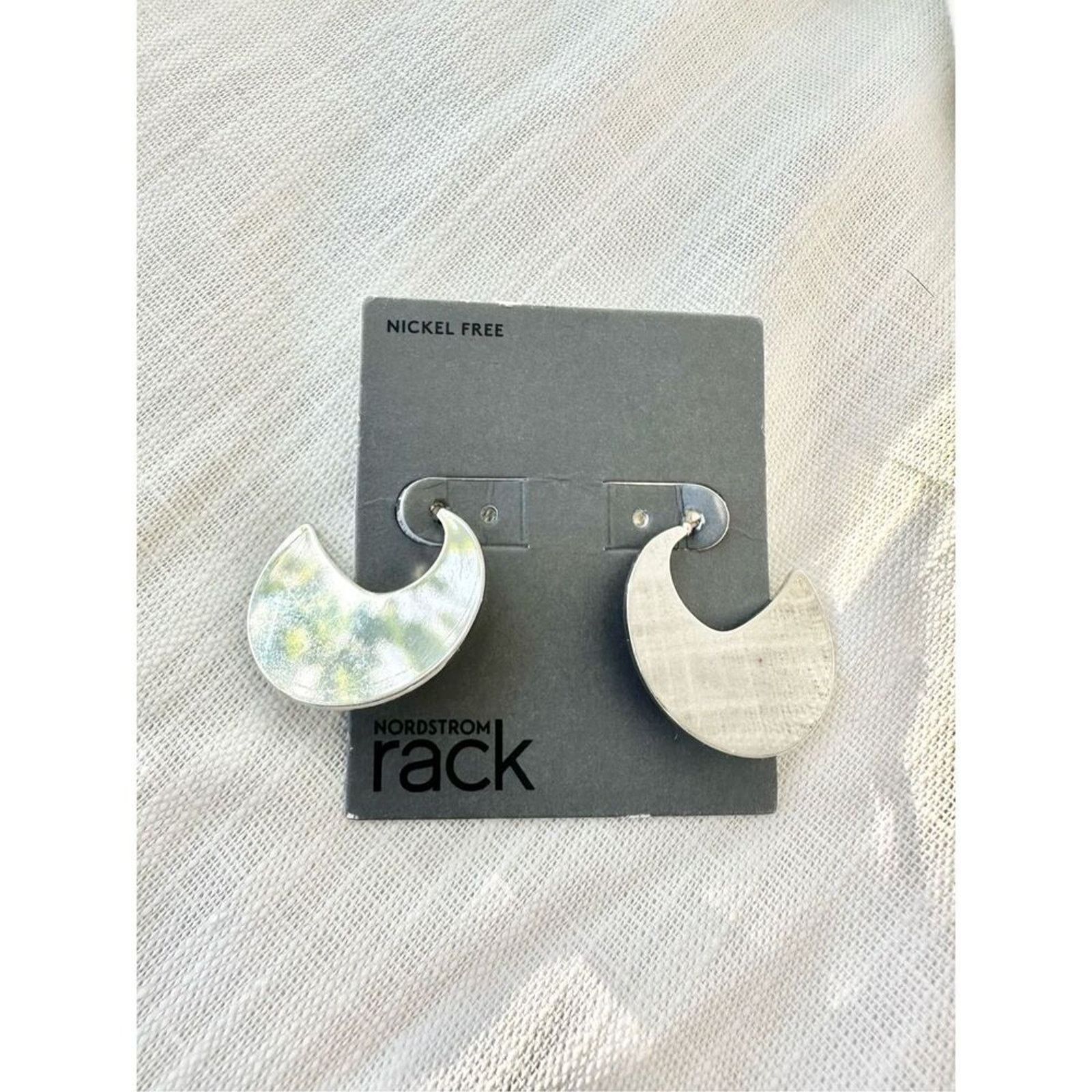 Nordstrom Nordstrom Rack Silver Dangle Mod Style Earrings Size ONE SIZE - 1 Thumbnail
