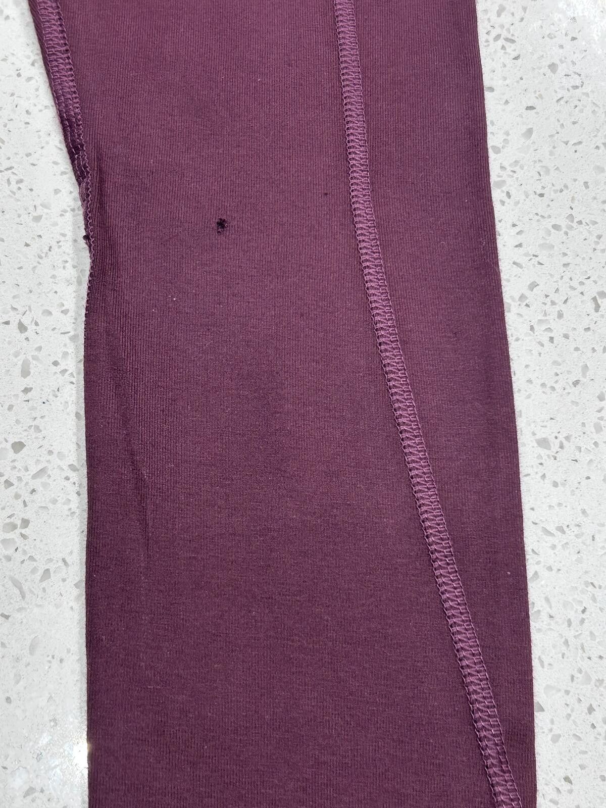 Patagonia Pact Maroon Organic Cotton Athleisure Leggings XS Flawed Size 26" / US 2 / IT 38 - 4 Thumbnail