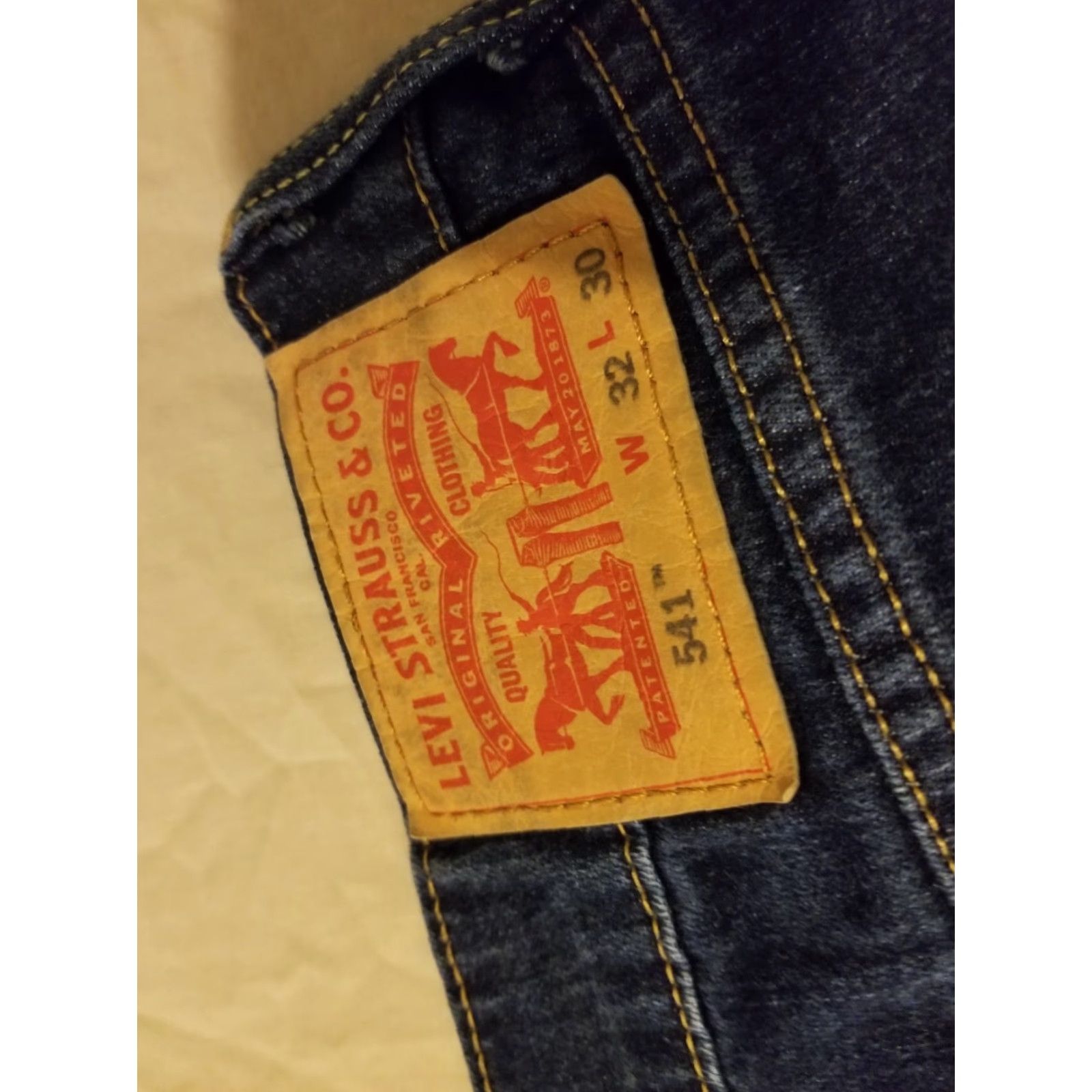 Levi's Mens Levi's 541 Jeans 33x30 Athletic Tapered Denim Blue Pants Stretch Regular Size 33 Mens Size US 33 - 4 Thumbnail