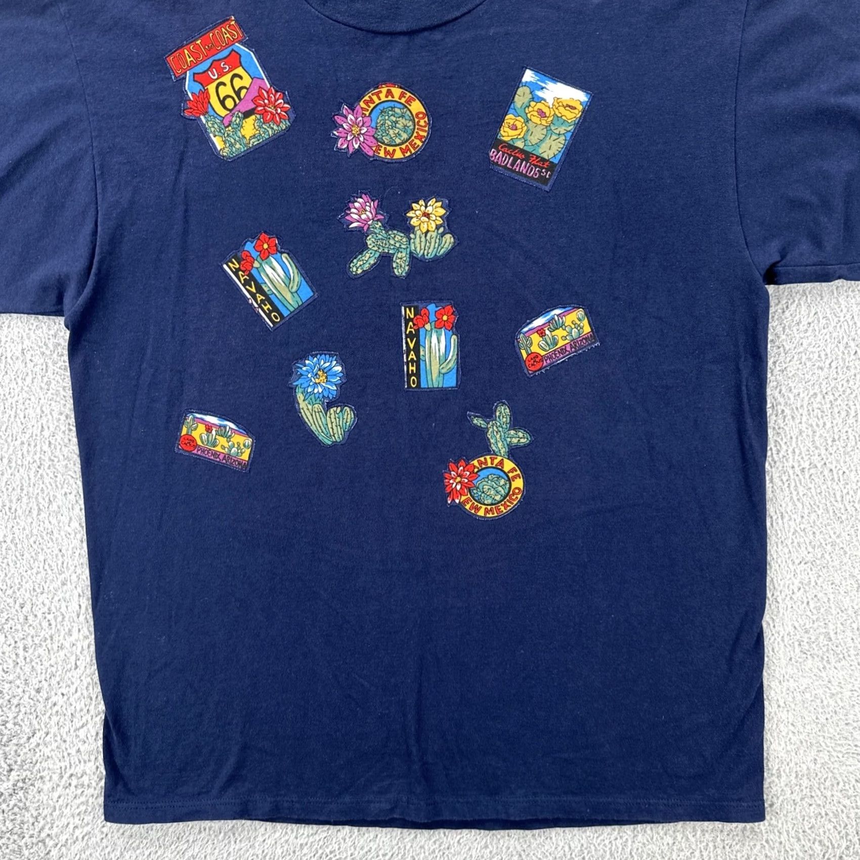 Vintage VINTAGE Key Elements Mens Large Blue T Shirt Embroidered USA 90s Size US L / EU 52-54 / 3 - 4 Thumbnail