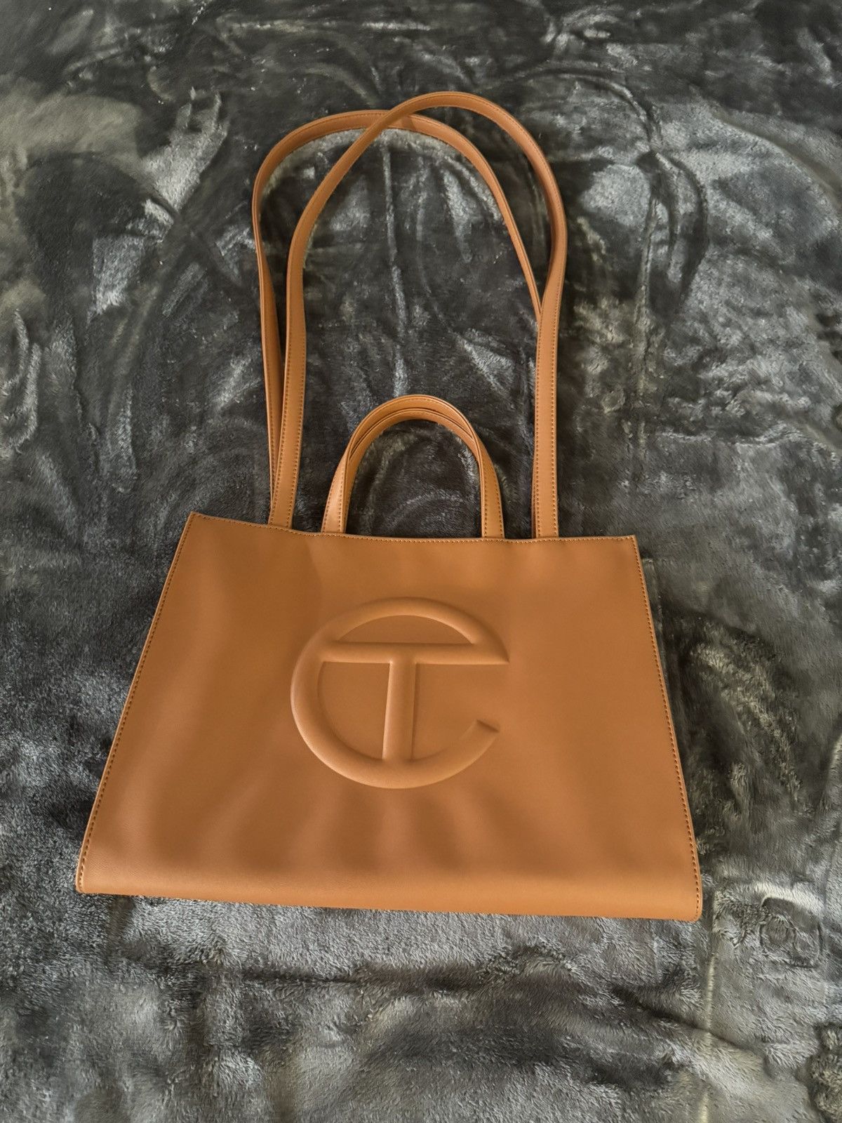Telfar Telfar Medium Shopping Bag Tan Size ONE SIZE - 1 Thumbnail