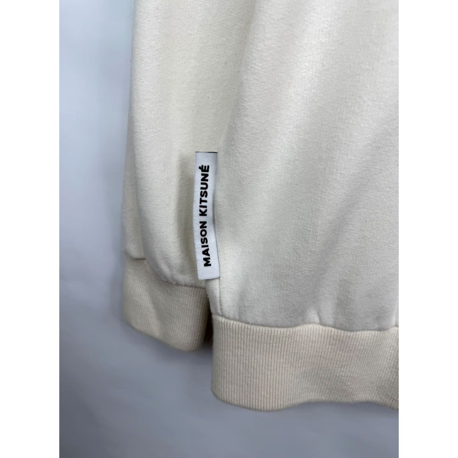 Vintage Maison Kitsune Sweatshirt Paris College Style Beige M Retro Vintage Mens Crew Neck Long Sleeve Size M Adults Oversize Size US M / EU 48-50 / 2 - 6 Thumbnail