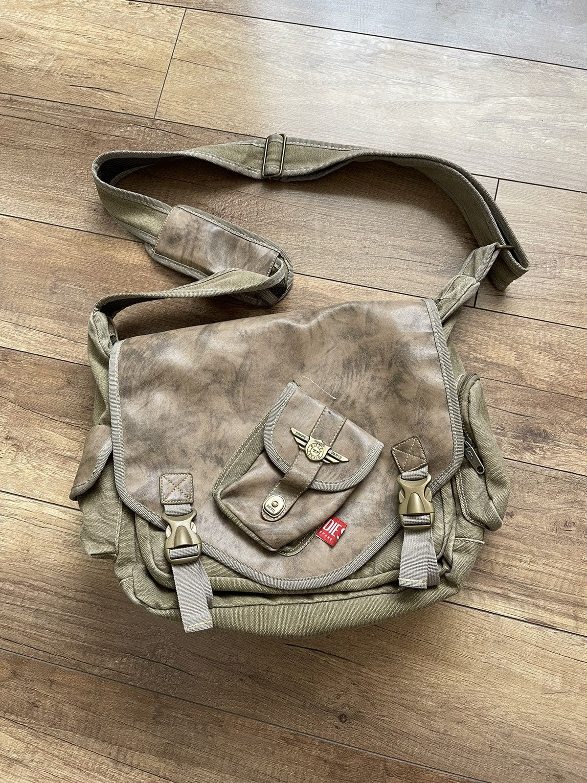 Diesel Vintage Crossbody Leather Multipocket Bag 90's Y2K in Brown, Men's