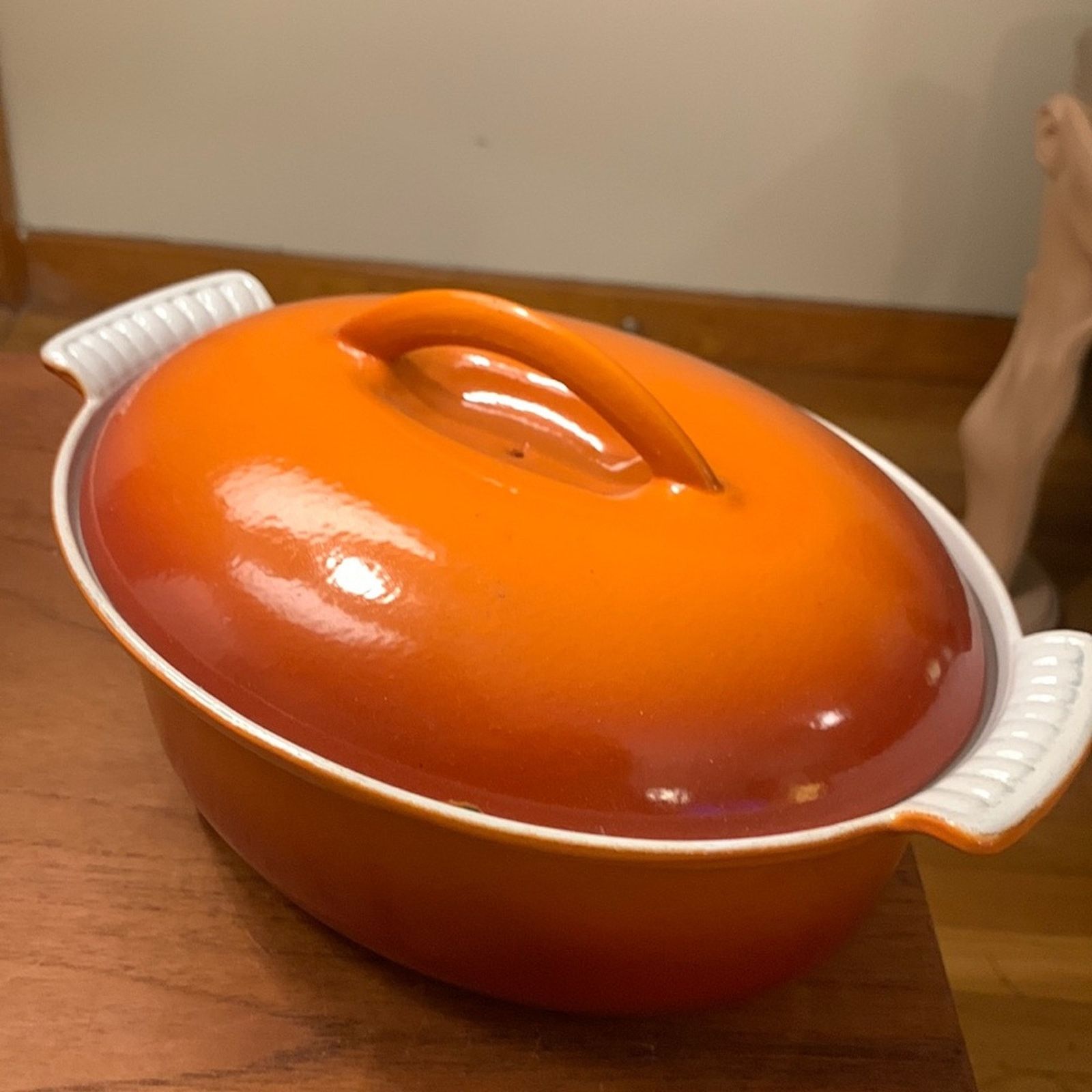 Vintage Dru Holland rare orange enameled cast iron covered casserole Size ONE SIZE - 1 Thumbnail