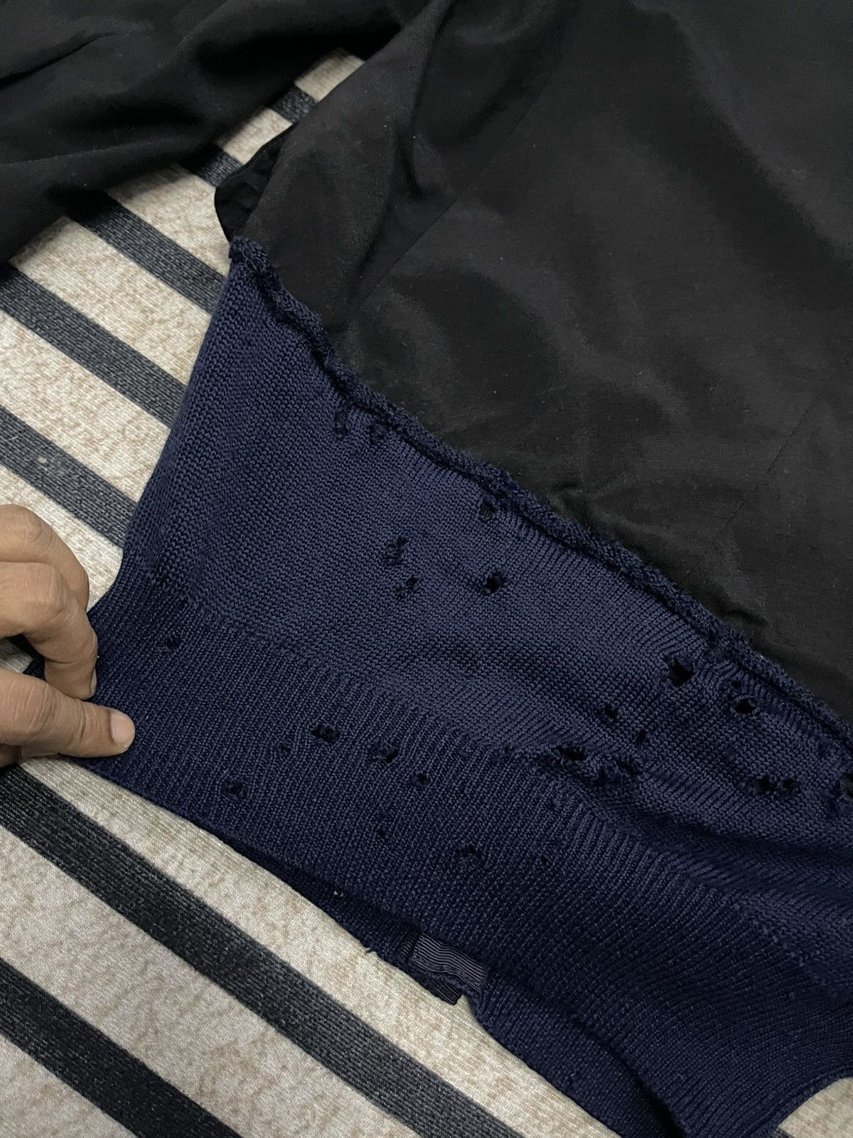 Comme des Garcons AW 1993 COMME DES GARCONS “SYNERGY”WOOL HEM RIB DISTRESSED Size S / US 4 / IT 40 - 18 Thumbnail