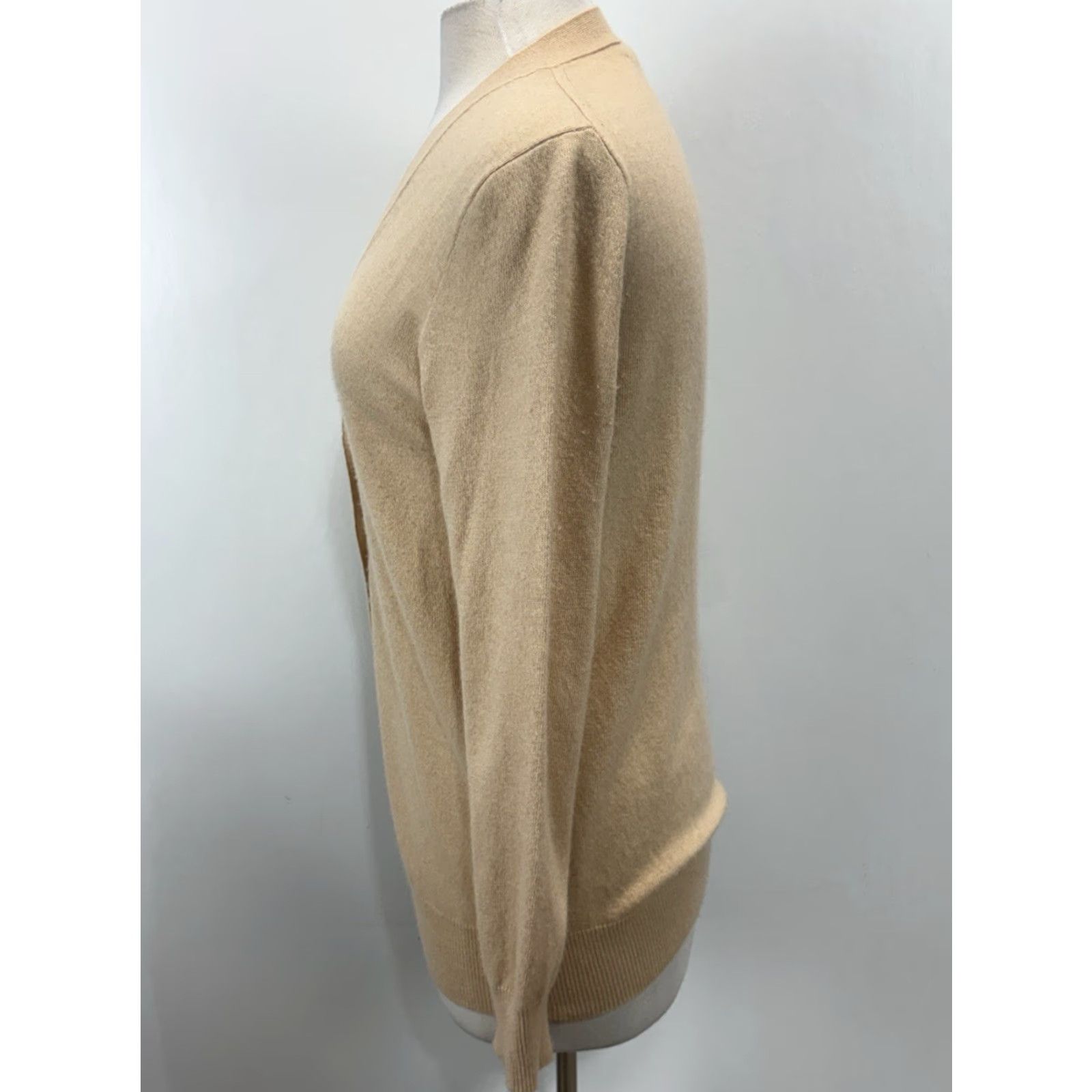 J.Crew J.CREW VINTAGE Wool Cashmere Cardigan Sweater Women’s Small Tan Preppy Minimal Size S / US 4 / IT 40 - 2 Thumbnail