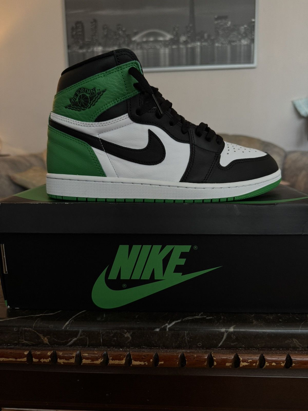 Jordan Brand Jordan 1 Pine Green 1.0 Size US 10 / EU 43 - 8 Thumbnail