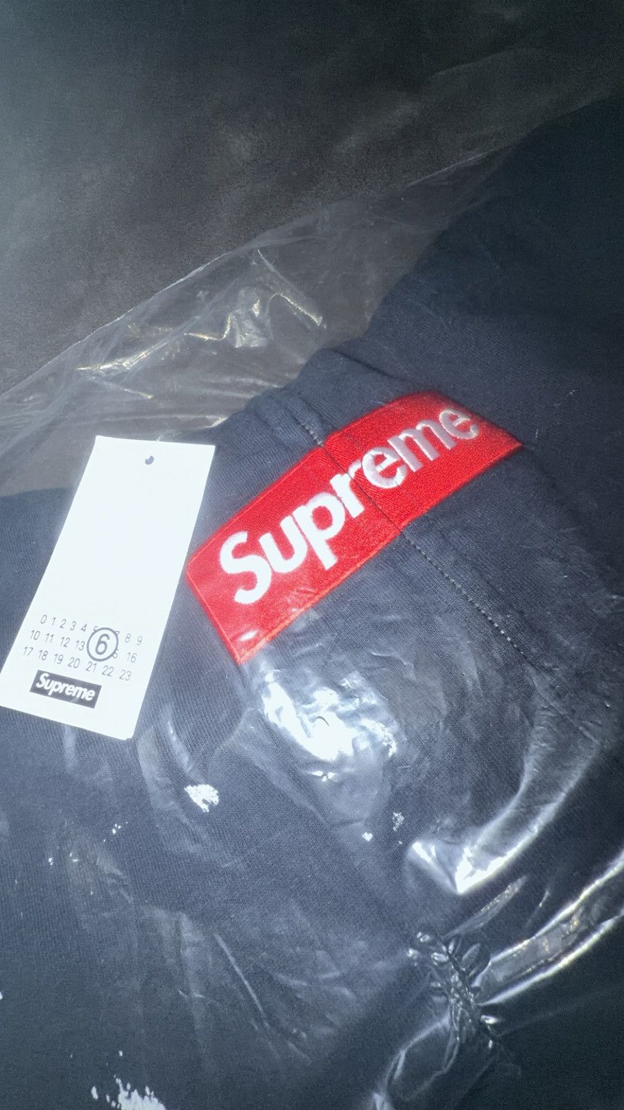 Supreme Supreme mm6 navy box logo zipup Size US S / EU 44-46 / 1 - 1 Thumbnail
