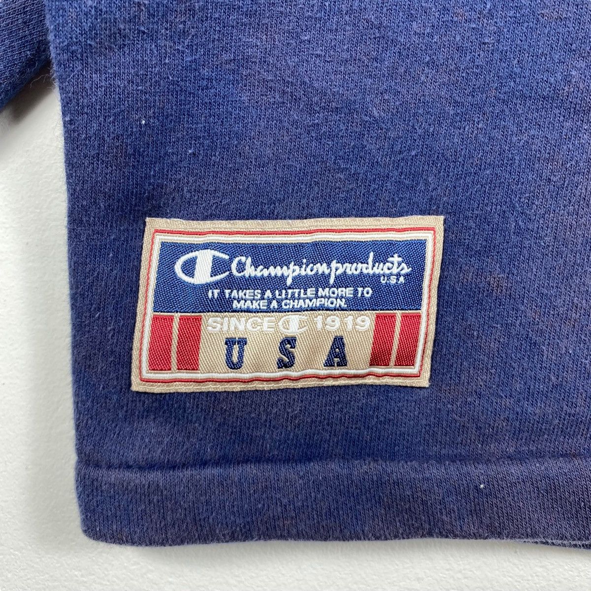Champion × Vintage Vintage CHAMPION PRODUCTS Usa Big Logo Sweatshirt Pullover Size US M / EU 48-50 / 2 - 3 Thumbnail