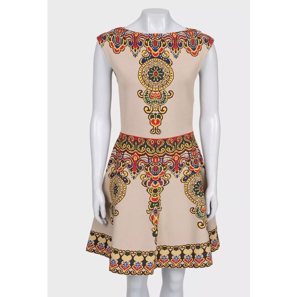 Valentino NWOT Valentino Beige Printed Fitted Dress Sz M Size M / US 6-8 / IT 42-44 - 1 Thumbnail