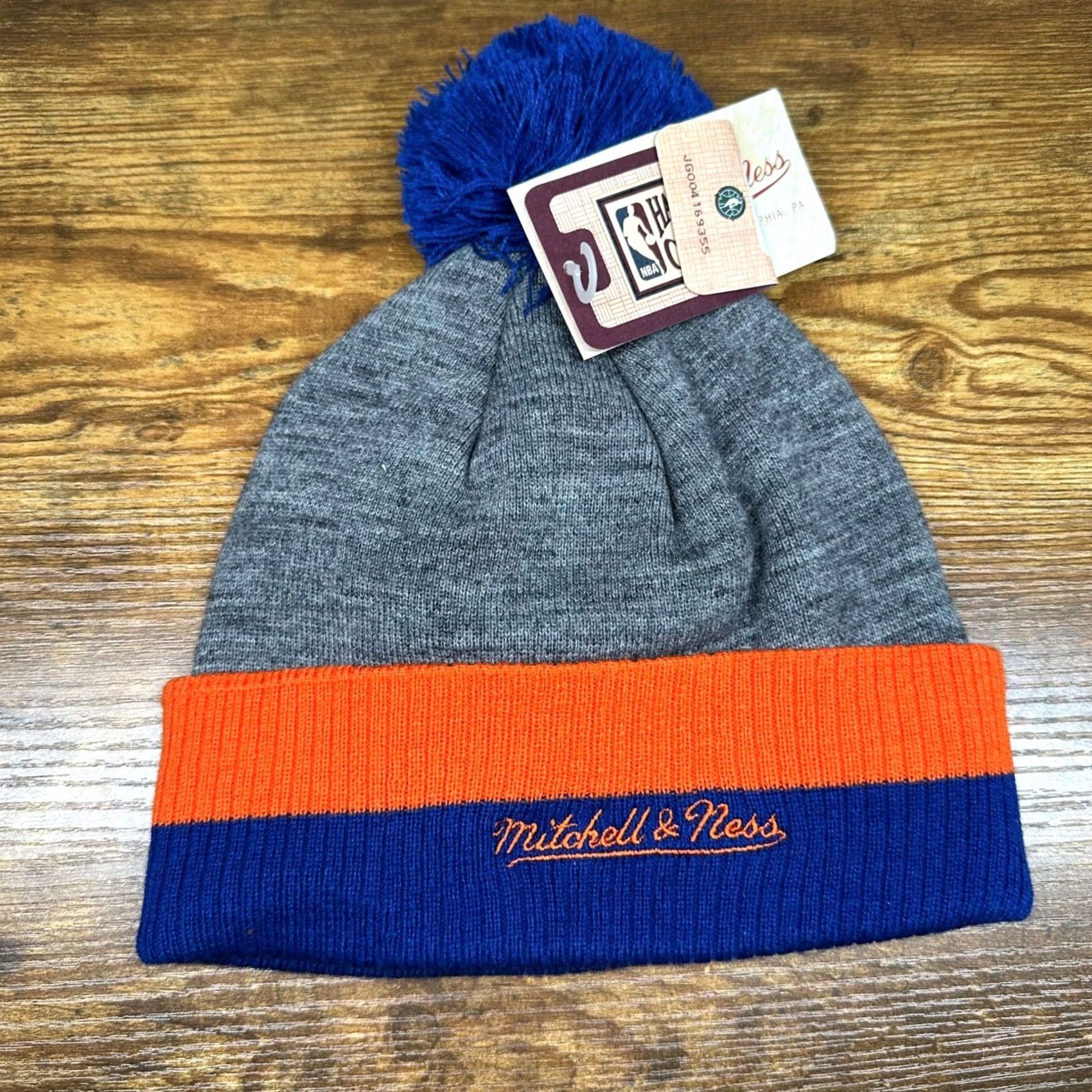 Mitchell & Ness VINTAGE? Mitchell & Ness New York Knicks Beanie Hat Pom Cuffed Knit Grey Orange Blue Size ONE SIZE - 3 Thumbnail