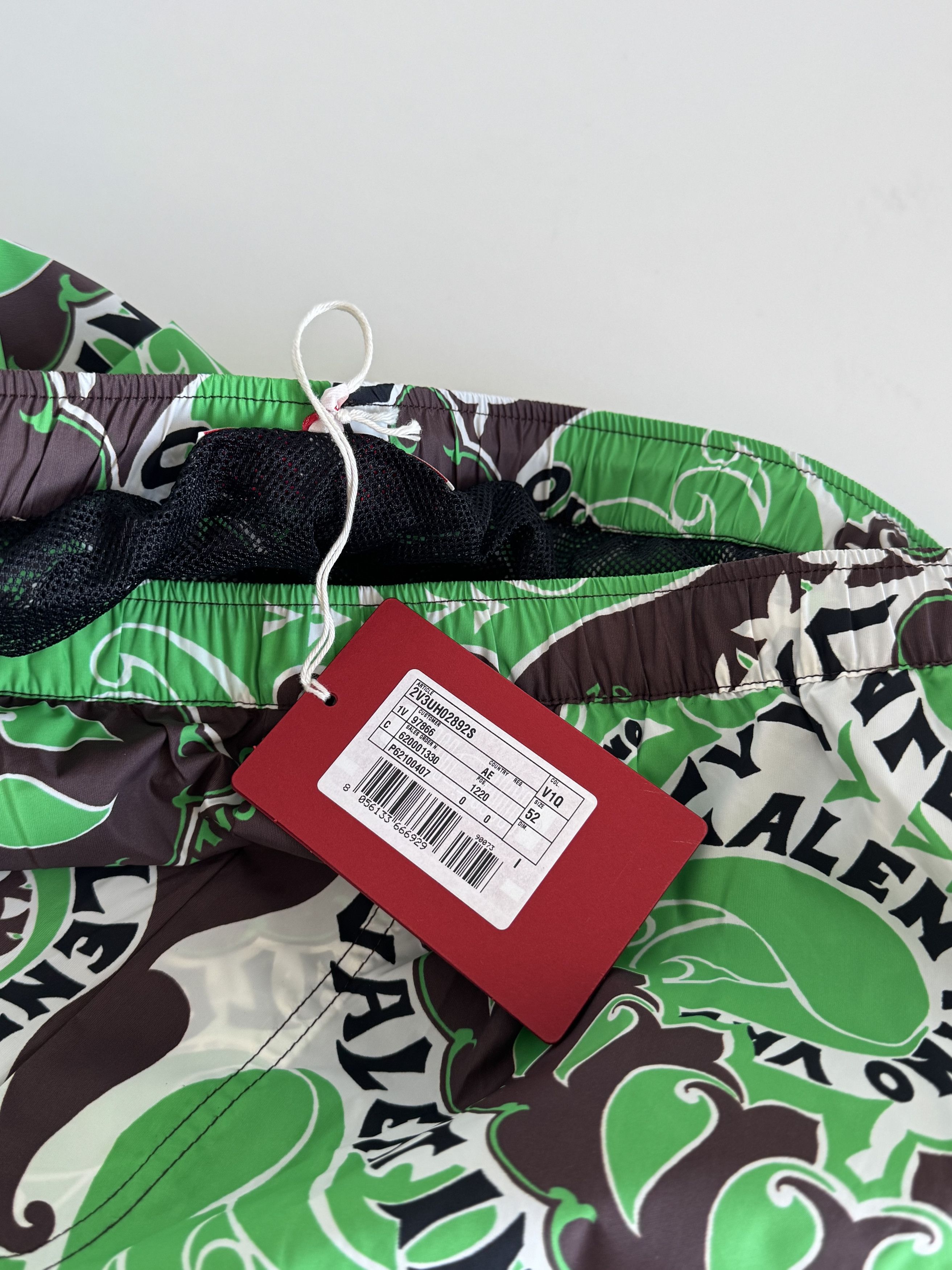 Valentino Valentino Shorts | size 52 Size US 36 / EU 52 - 5 Thumbnail