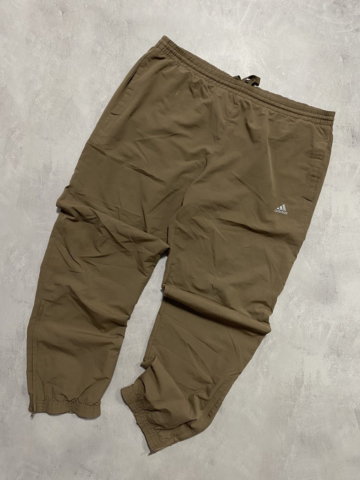 Adidas × Vintage Vintage Track Pants Baggy Oversized Adidas Brown Logo XL-XXL Size US 40 / EU 56 - 1 Thumbnail