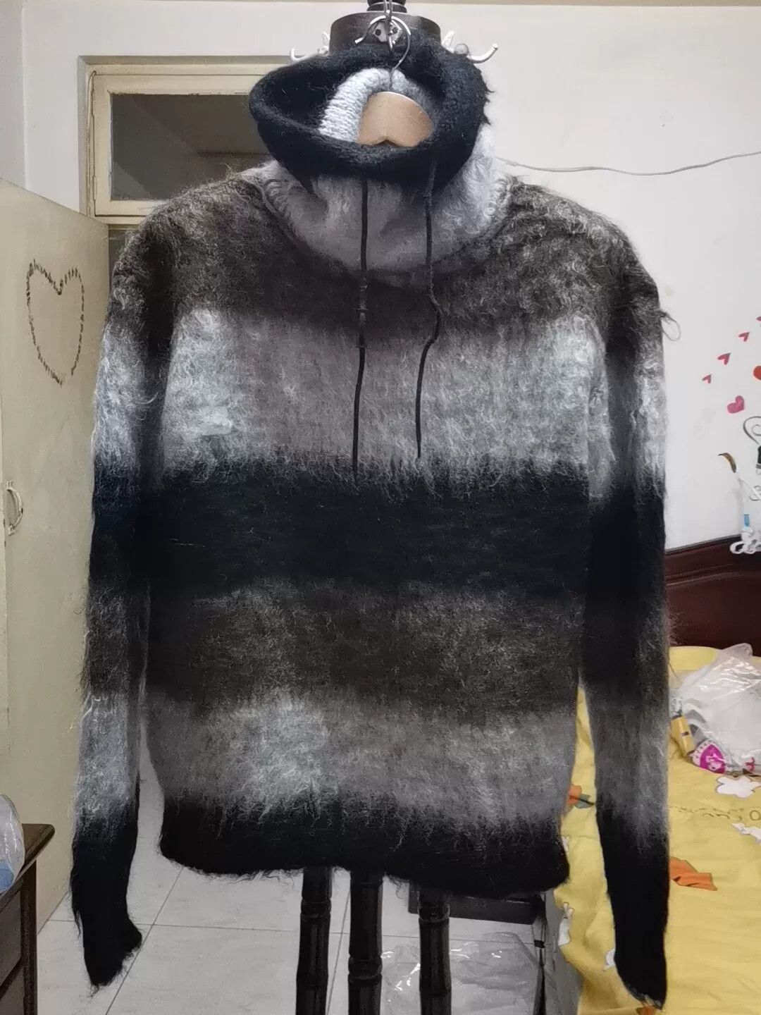 Saint Laurent Paris Saint Laurent Gradient Black-Gray Fuzzy Sweater Size US L / EU 52-54 / 3 - 1 Thumbnail