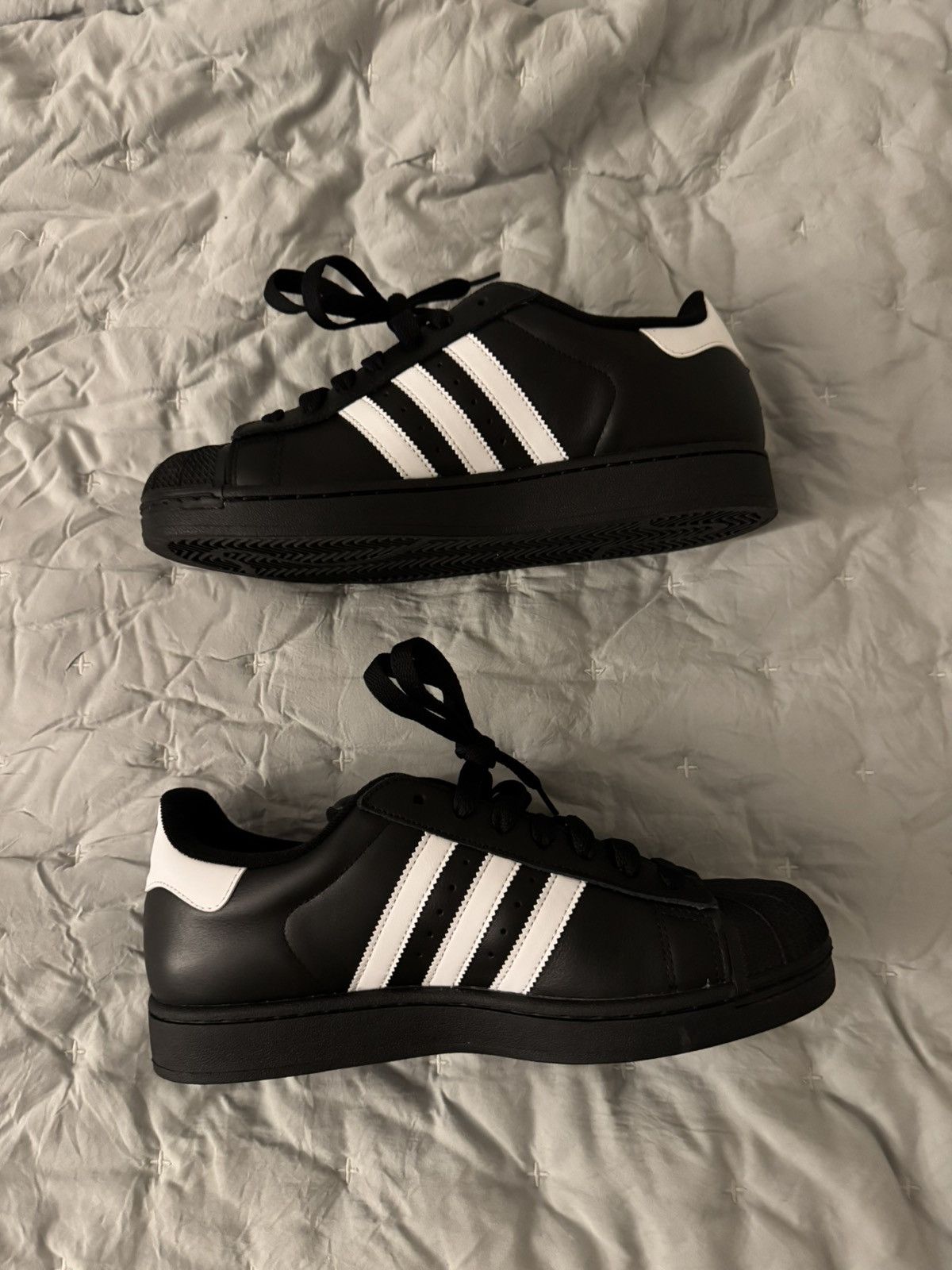 Adidas Adidas Superstar Size US 10 / EU 43 - 2 Thumbnail