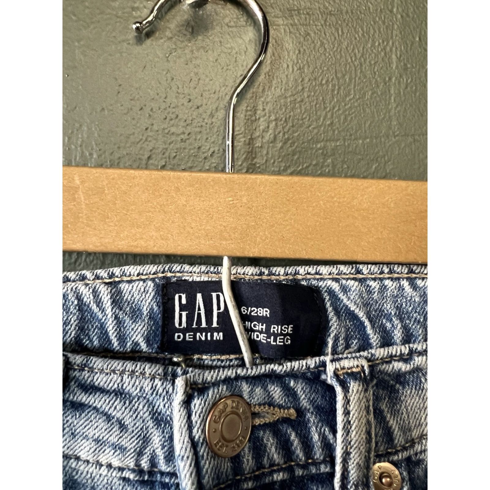 Gap Gap Jeans Women's 6 28 High Rise Wide Leg Raw Hem Exposed Button Fly Y2K Baggy Jeans Woman Size 28" / US 6 / IT 42 - 3 Thumbnail