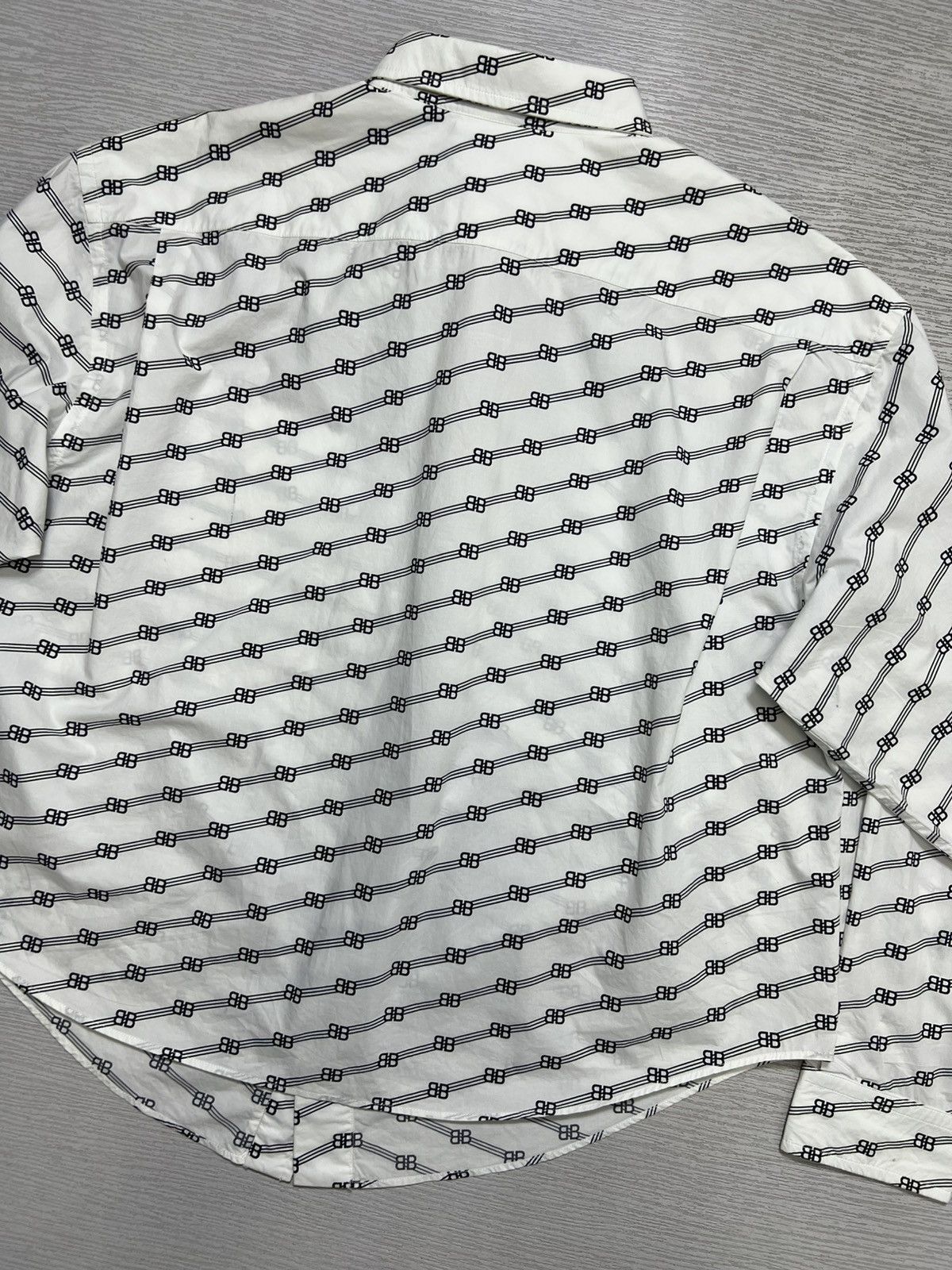 Balenciaga Balenciaga - S/S 20 - Double B Full Print Collar White Shirt Size US S / EU 44-46 / 1 - 10 Thumbnail