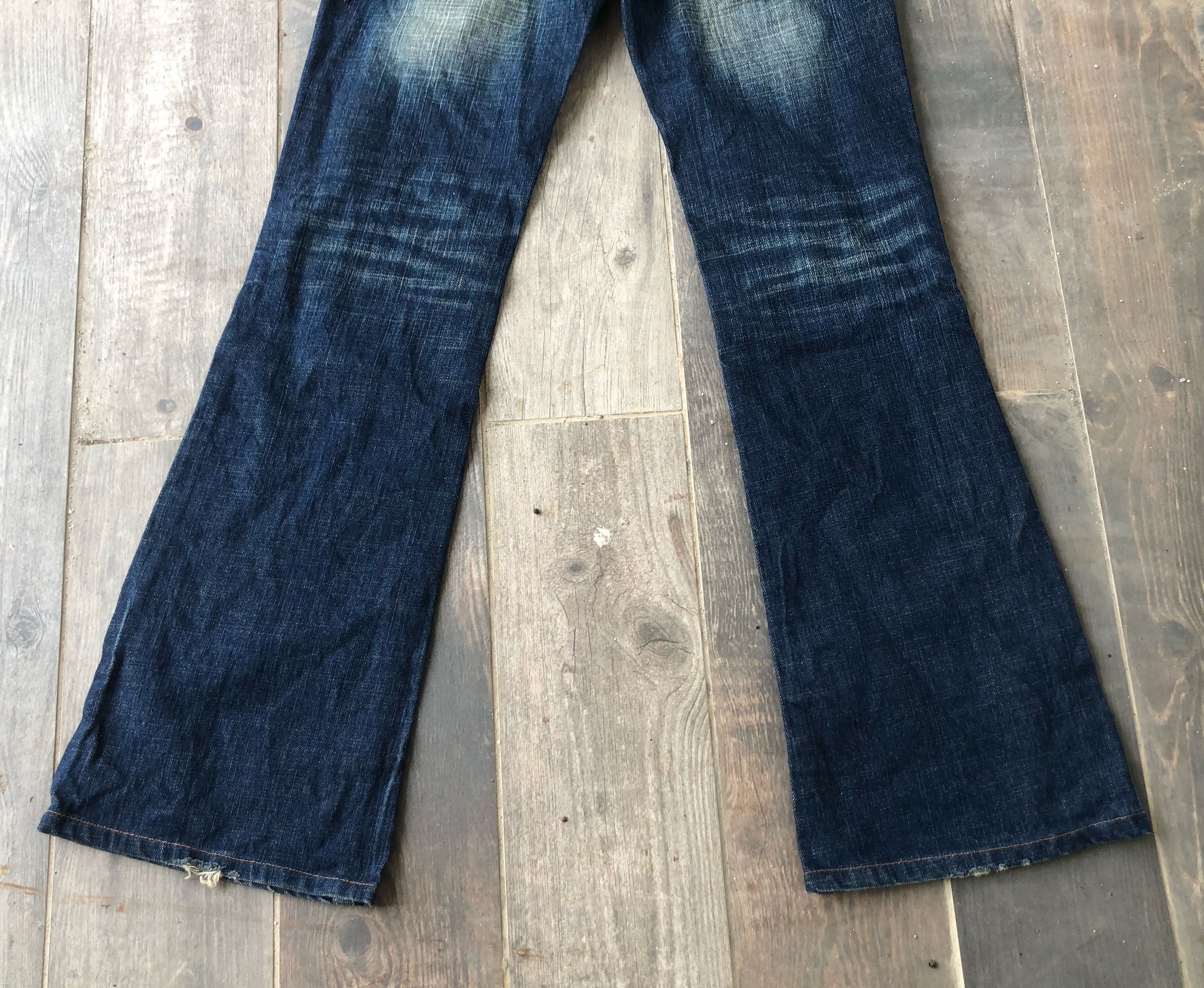Japanese Brand 🔥Red Pepper Embroidery Flare Jeans🔥 Size US 30 / EU 46 - 6 Thumbnail