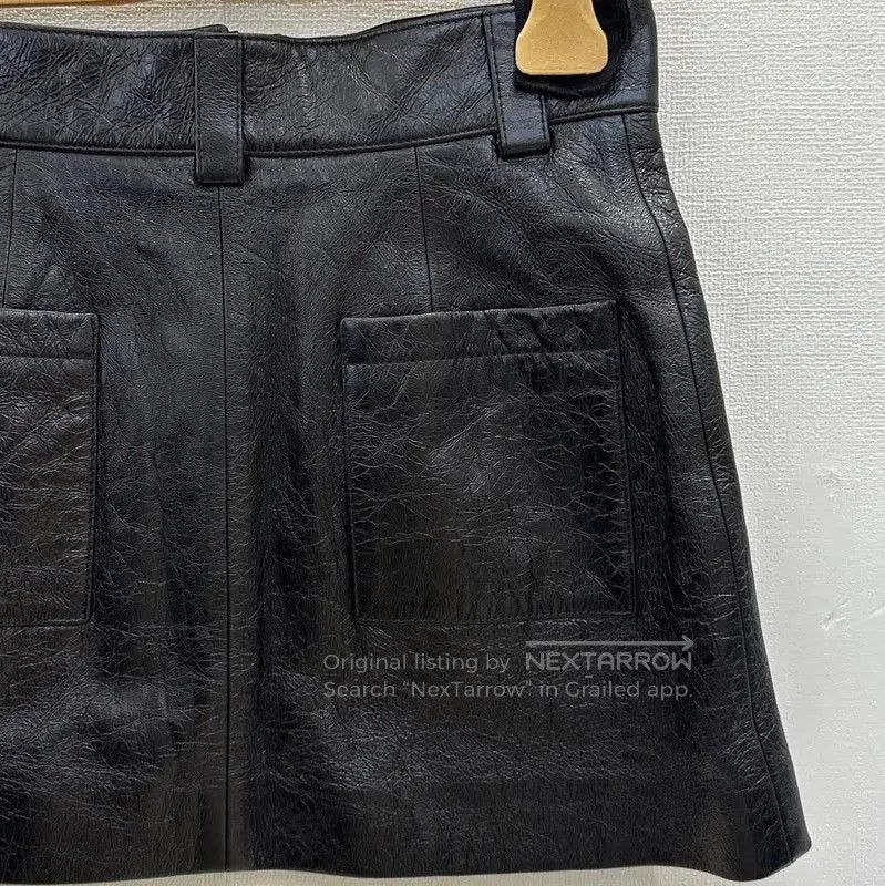Miu Miu Miu Miu Black A-Line Leather Skirt . Size 35" - 2 Thumbnail