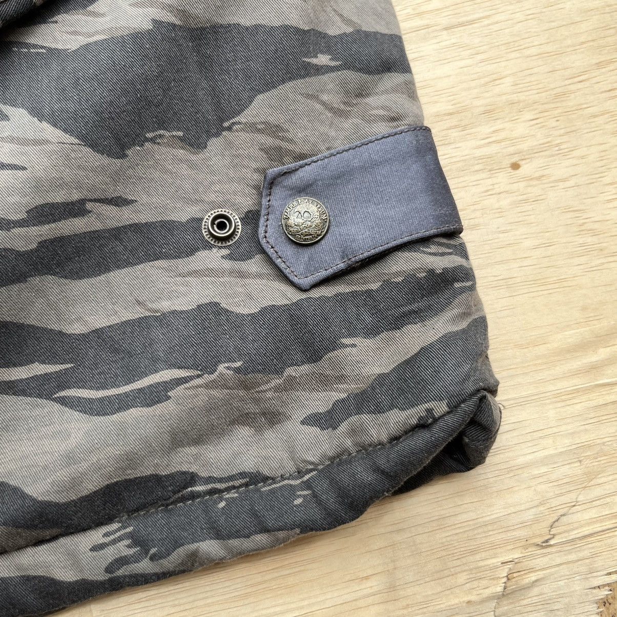 Japanese Brand SAINT PAINT TIGER STRIPES CAMO DECK JACKET like WAVKO MARIA Size US S / EU 44-46 / 1 - 13 Thumbnail