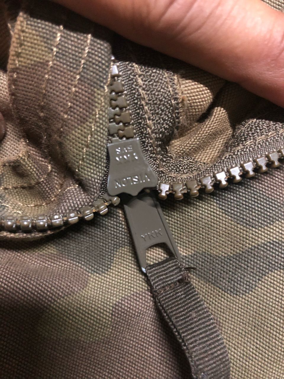 Columbia × Vintage VINTAGE COLUMBIA CAMOUFLAGE HOODED JACKET GOPCORE Size US M / EU 48-50 / 2 - 12 Thumbnail