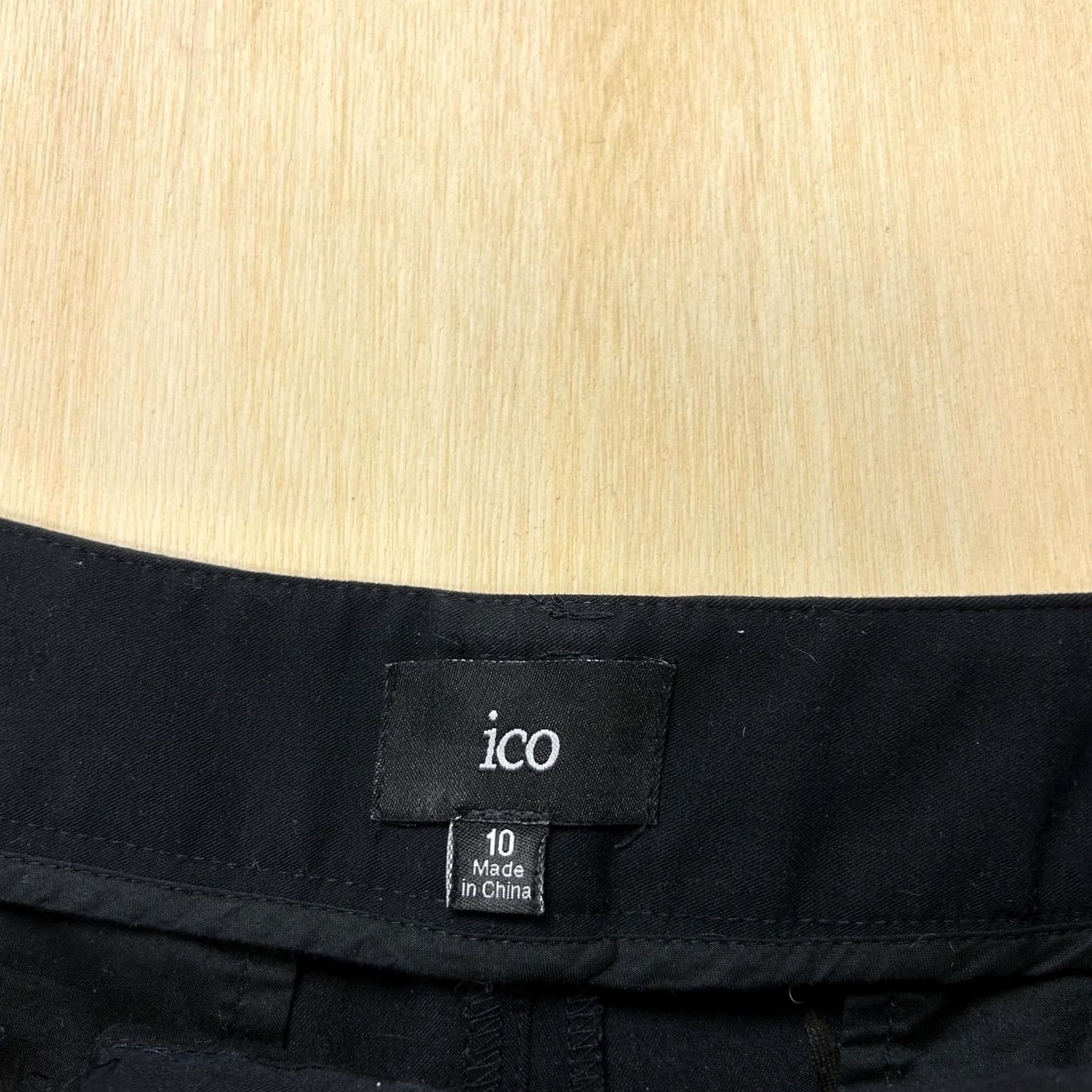 Vintage VINTAGE? No. Ico Dress Pants Womens 10 Black Straight Leg Flat Front Stretch Career Work Size 32" / US 10 / IT 46 - 2 Thumbnail