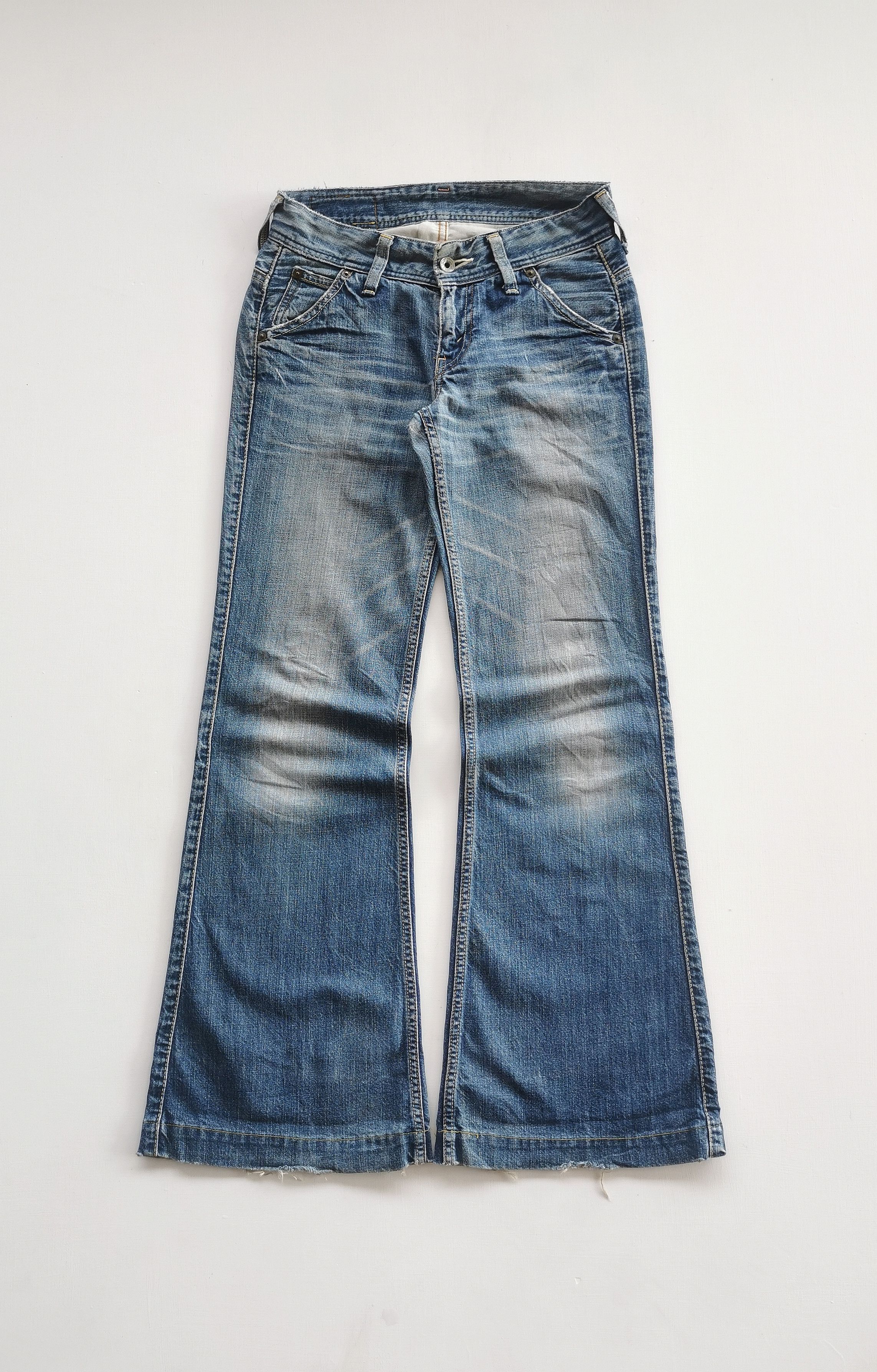 Levi's Vintage Levis Bootcuts Women Size 28" / US 6 / IT 42 - 2 Thumbnail