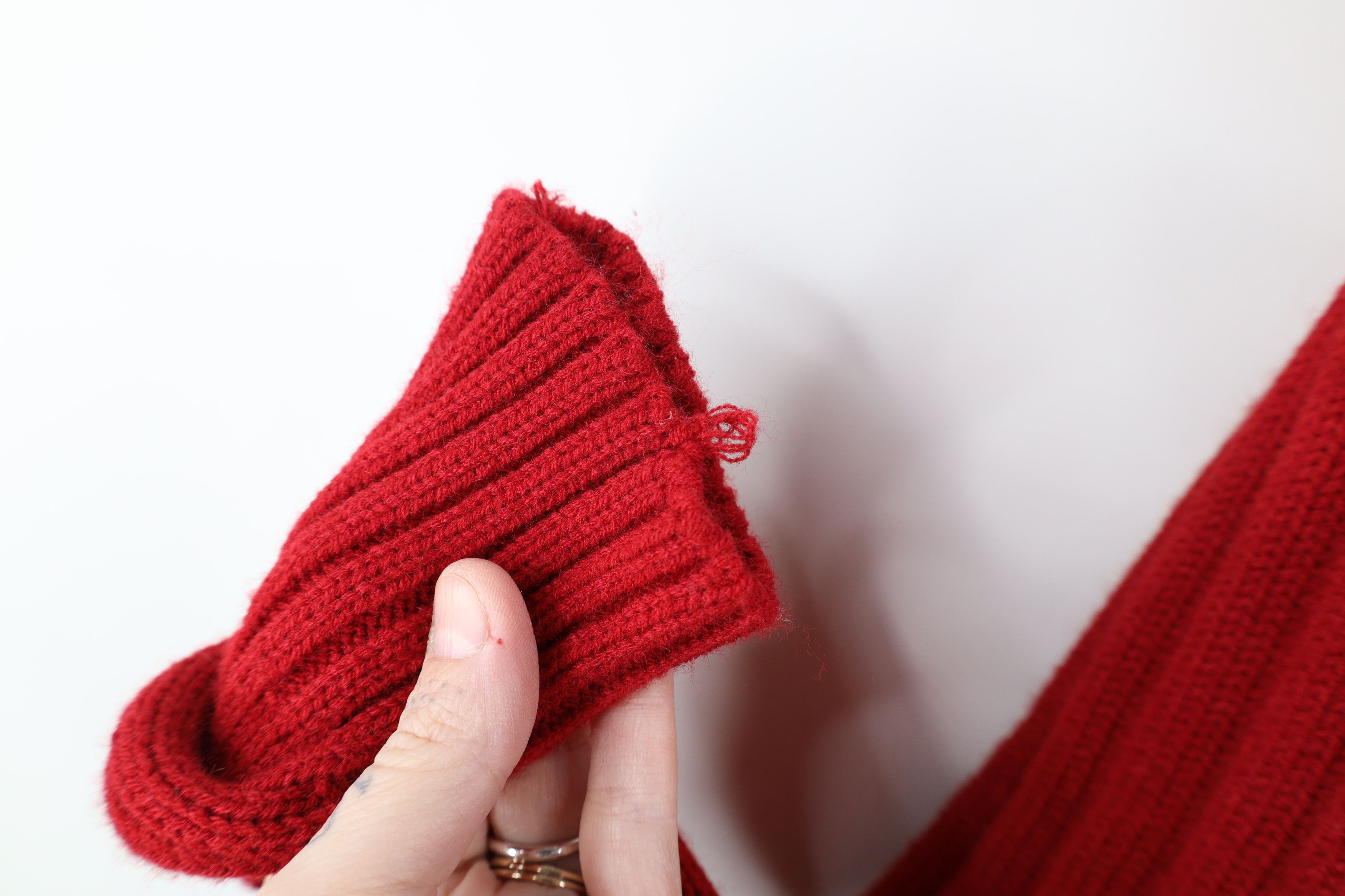 Vintage Vintage 90s Streetwear Cable Knit Crewneck Sweater Red Size US L / EU 52-54 / 3 - 4 Thumbnail