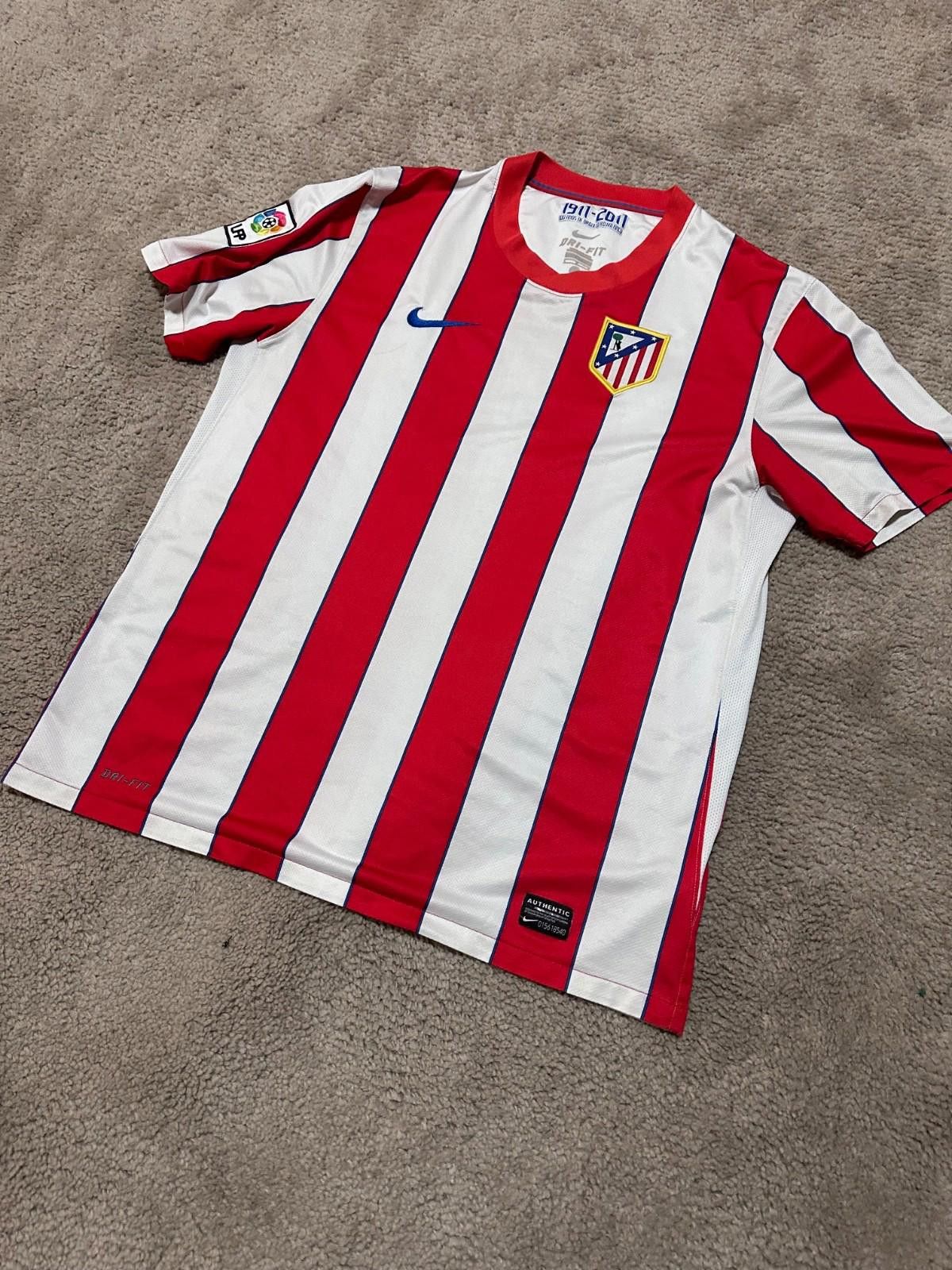 Nike Atlético Madrid Spain 2011/2012 Home SOCCER SOCCER JERSEY Size US L / EU 52-54 / 3 - 2 Thumbnail