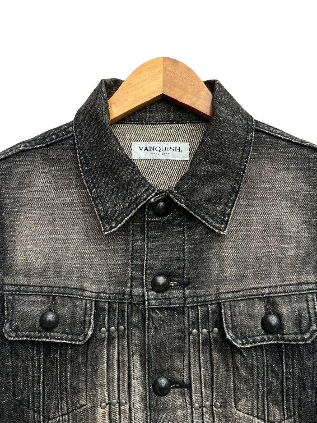 Vanquish Vanquish Japan Distressed Sunfaded Gothic Black Denim Jacket Size US S / EU 44-46 / 1 - 7 Thumbnail