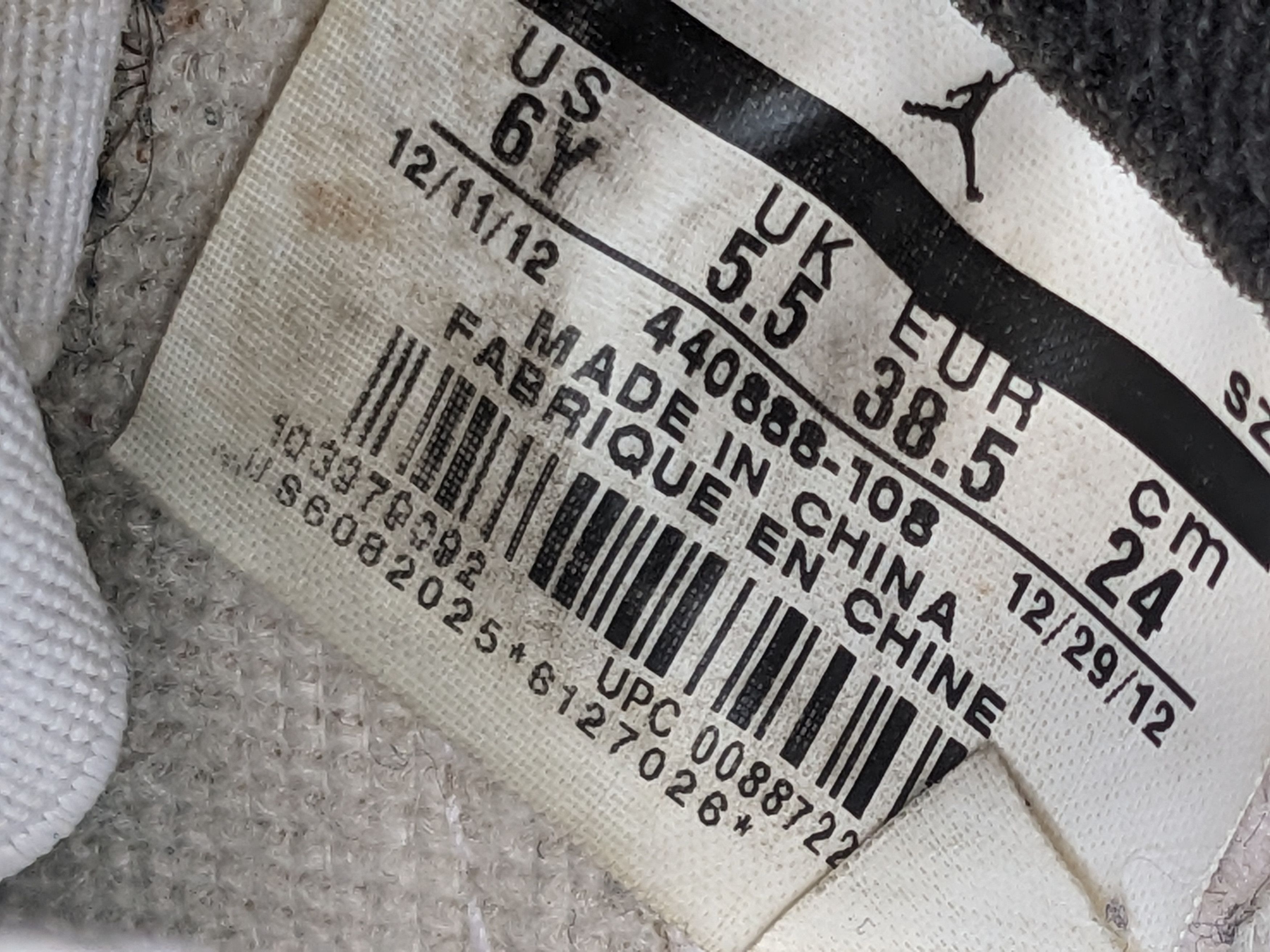 Jordan Brand × Nike Nike Air Jordan 5 Retro White Grape 440888-108 Size 6Y Size US 6 / EU 39 - 8 Thumbnail