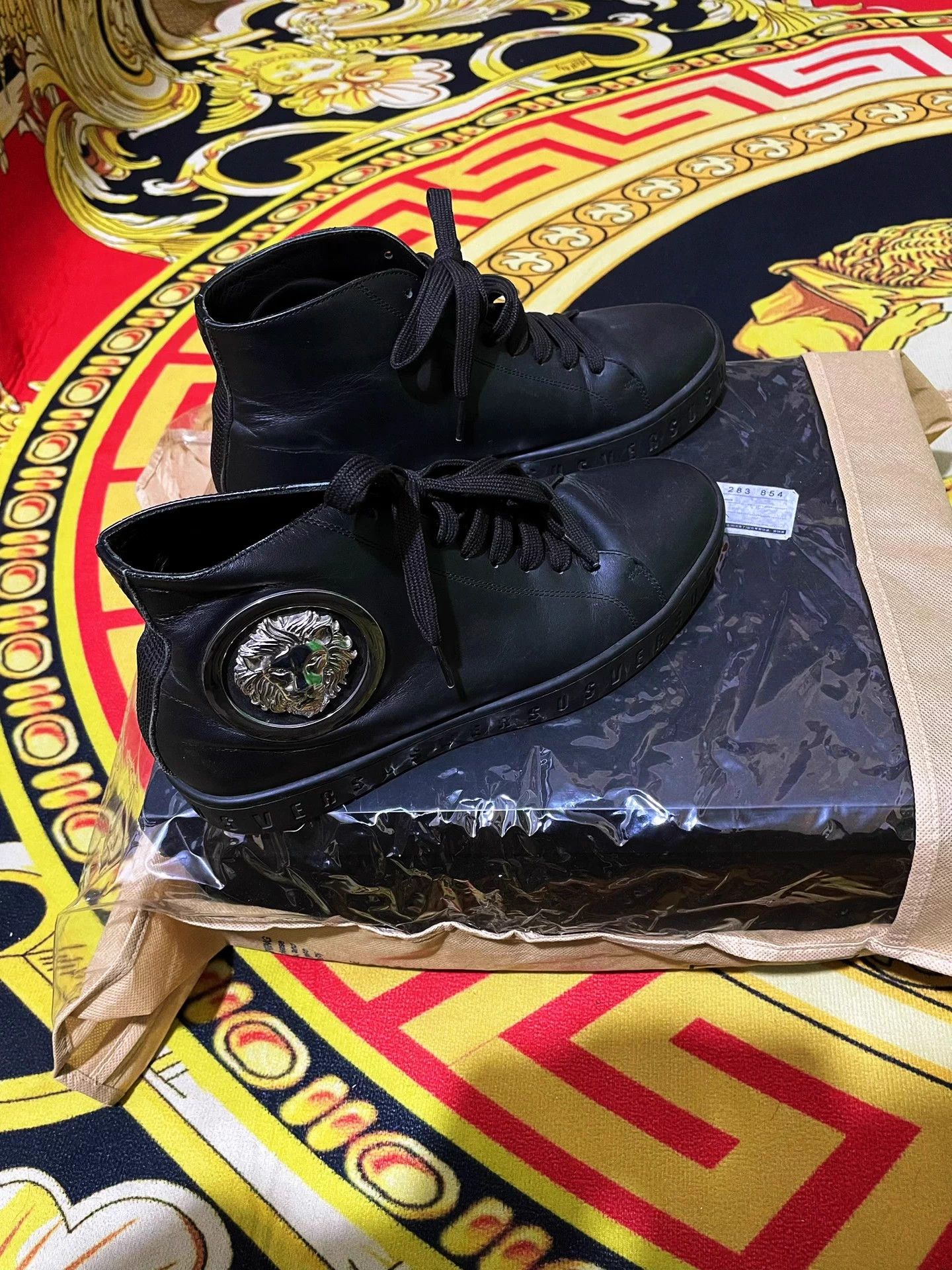 Versace Versace Lion Head Logo Leather 98 New EU40 Size US 7 / EU 40 - 3 Thumbnail