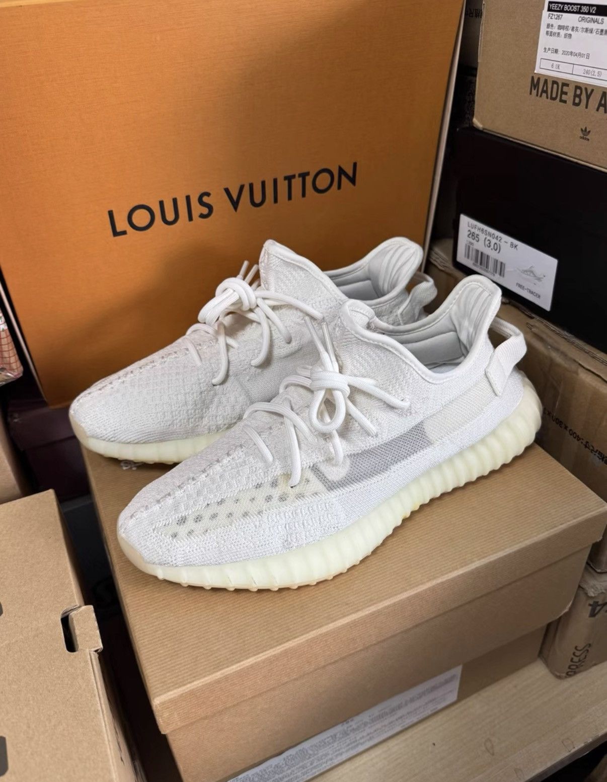 Adidas Adidas Yeezy 350 Bone 2.0, HQ6316 K37 Size US 10 / EU 43 - 1 Thumbnail
