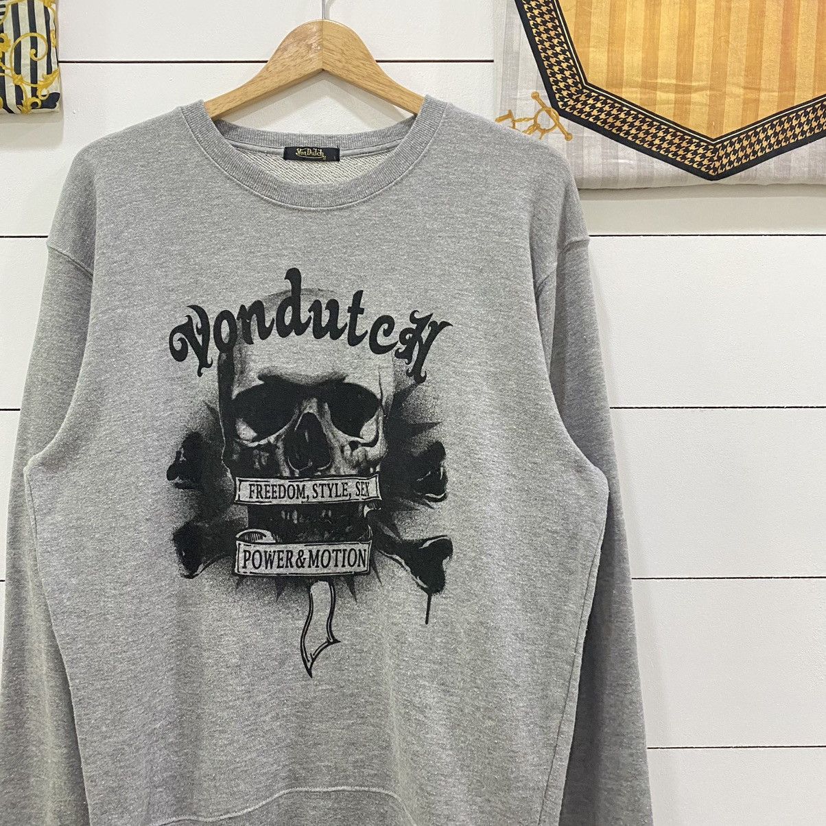 Japanese Brand × Vintage × Von Dutch Von Dutch Skull Crewneck Sweatshirt Size US L / EU 52-54 / 3 - 2 Thumbnail