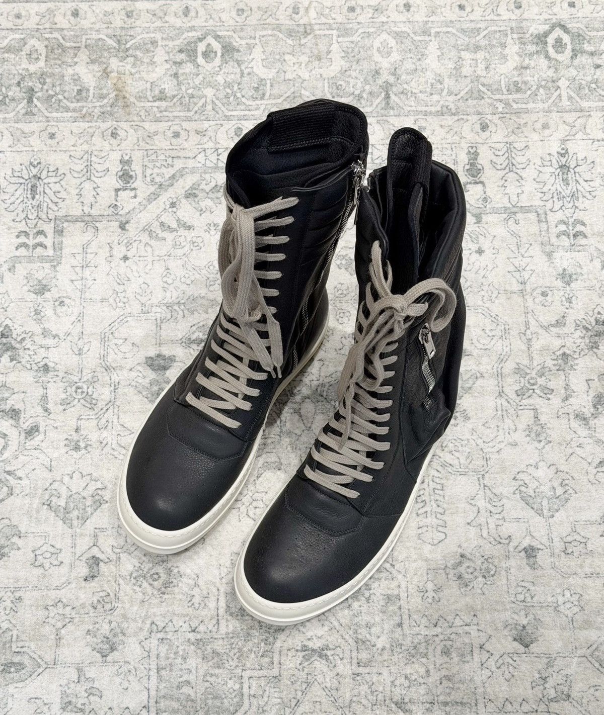 Rick Owens Rick Owens combat boots in stock, black and white high-top Size US 9.5 / EU 42-43 - 3 Thumbnail