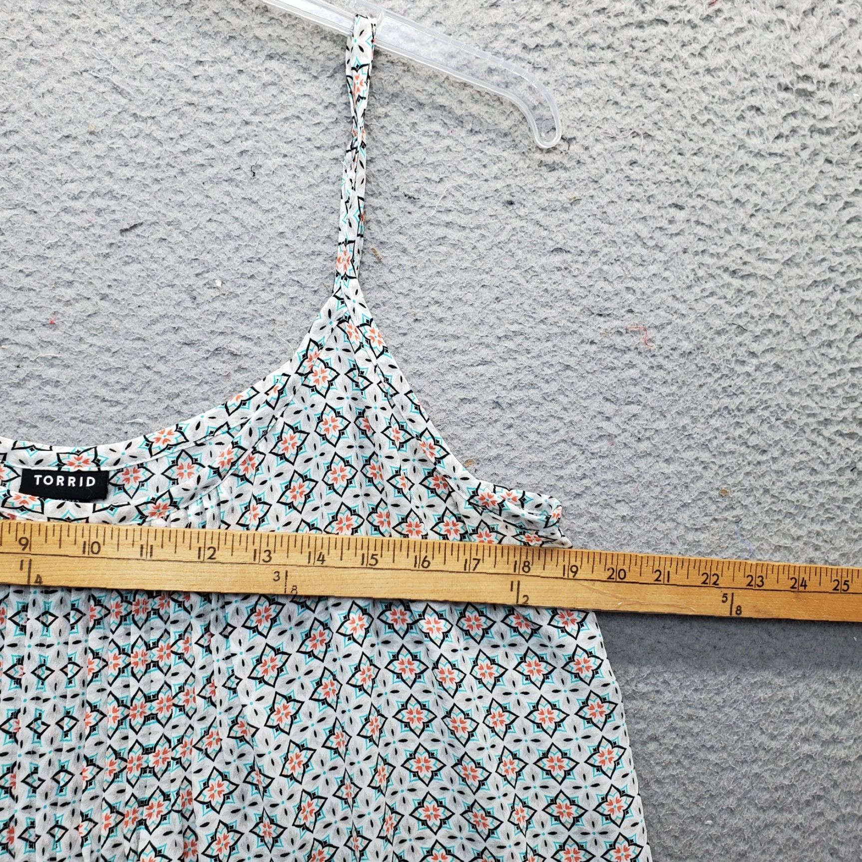 Torrid Torrid Cami Top Womens Size 0 Multi Geometric Print Adjustable Straps Tank Shirt Size XS / US 0-2 / IT 36-38 - 3 Thumbnail