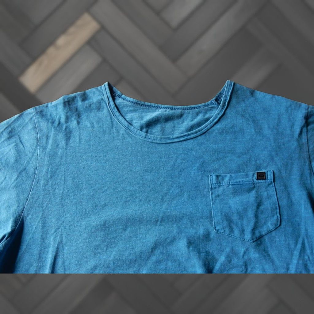 Oakley VINTAGE Oakley Men's Short Sleeve T-Shirt Size M Cotton Solid Blue 2000s Size US M / EU 48-50 / 2 - 1 Thumbnail