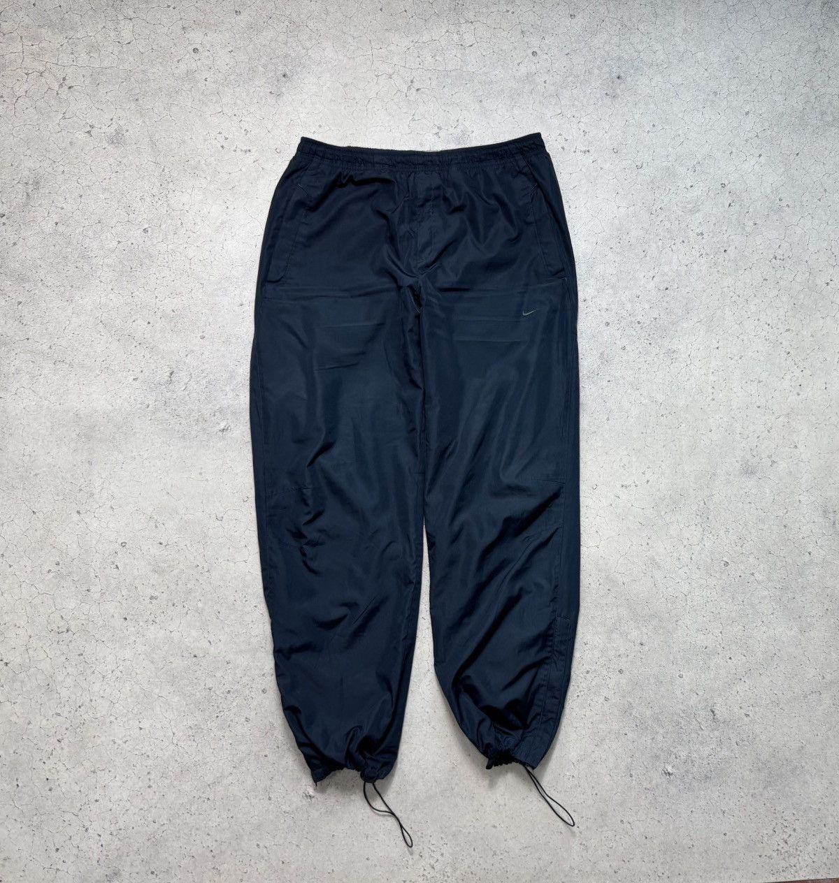 Nike Nike Vintage Nylon Track Baggy Pants Drill Swoosh Y2K Size US 34 / EU 50 - 1 Thumbnail