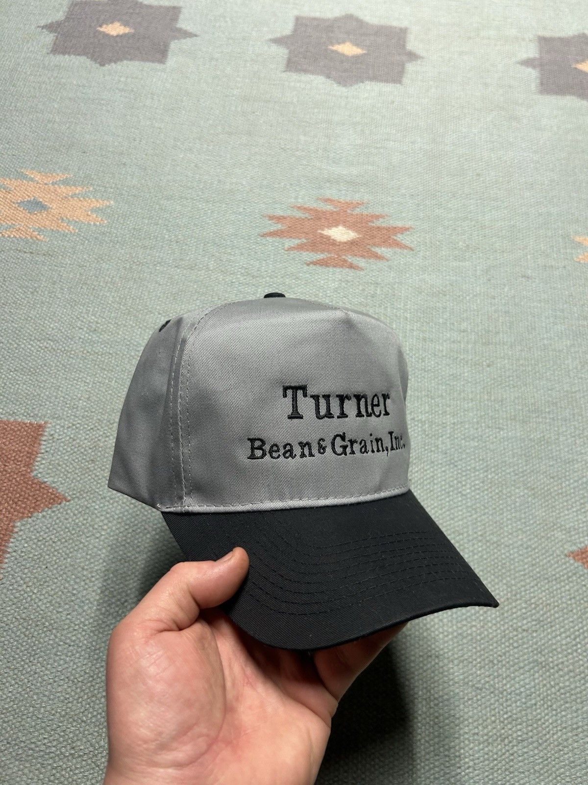 Vintage Vtg SnapBack hat Turner bean & grain inc farm feed gray blac Size ONE SIZE - 1 Thumbnail