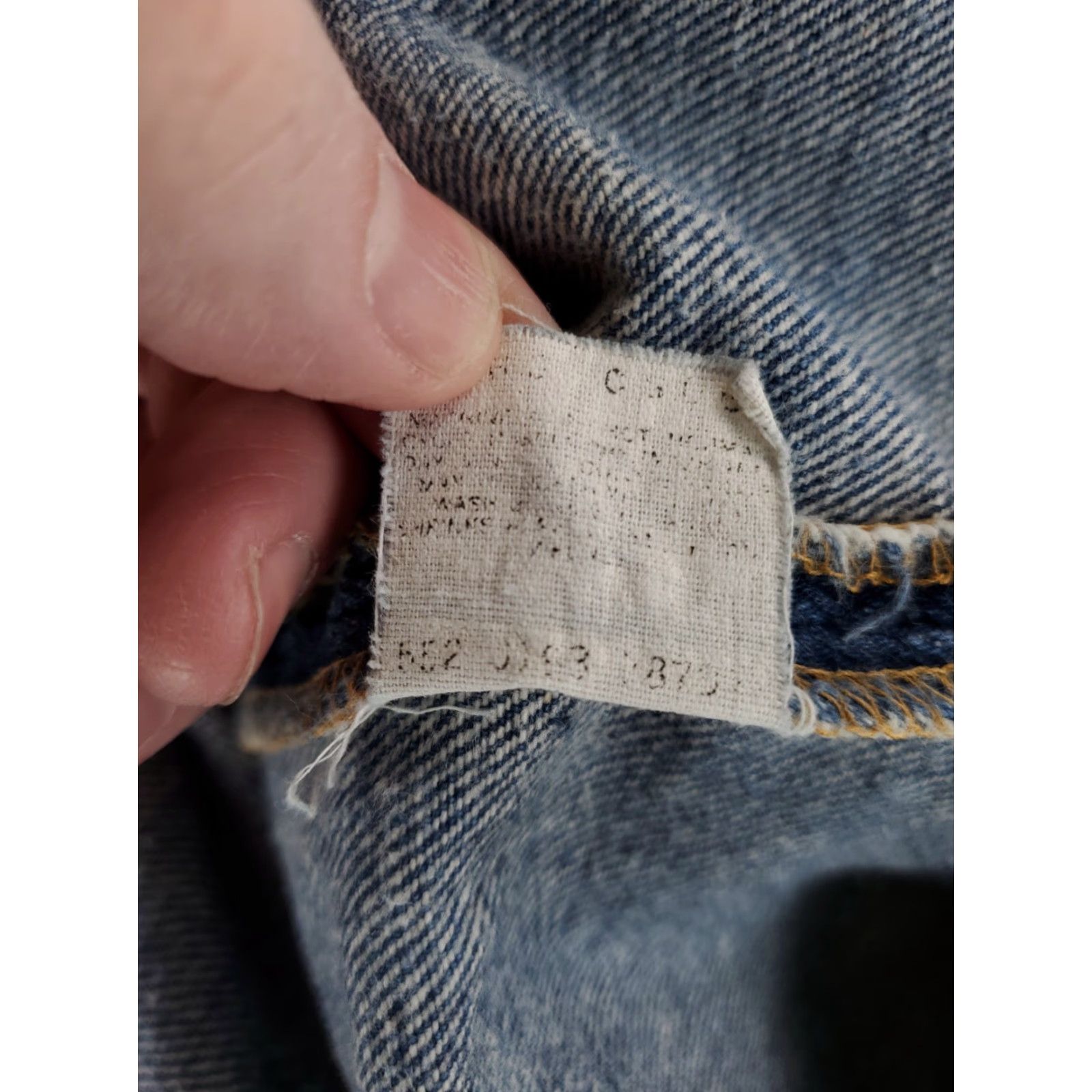 Levi's VINTAGE Levi's 501 501xx Jeans Men 44x34 Blue 90s Made USA Straight Butt 30 Inseam Mens Size US 44 / EU 60 - 5 Thumbnail