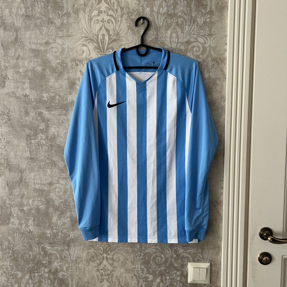 Nike Nike Jersey Long Shirt Tee Football Soccer Size US S / EU 44-46 / 1 - 1 Thumbnail