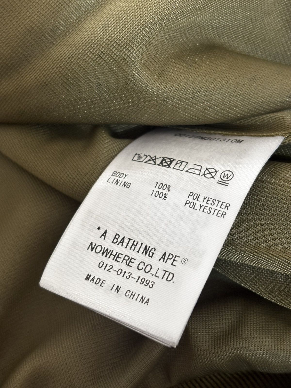 Bape Ape bape sta over print 1st camo mesh shark cropped hoodie Size US L / EU 52-54 / 3 - 11 Thumbnail