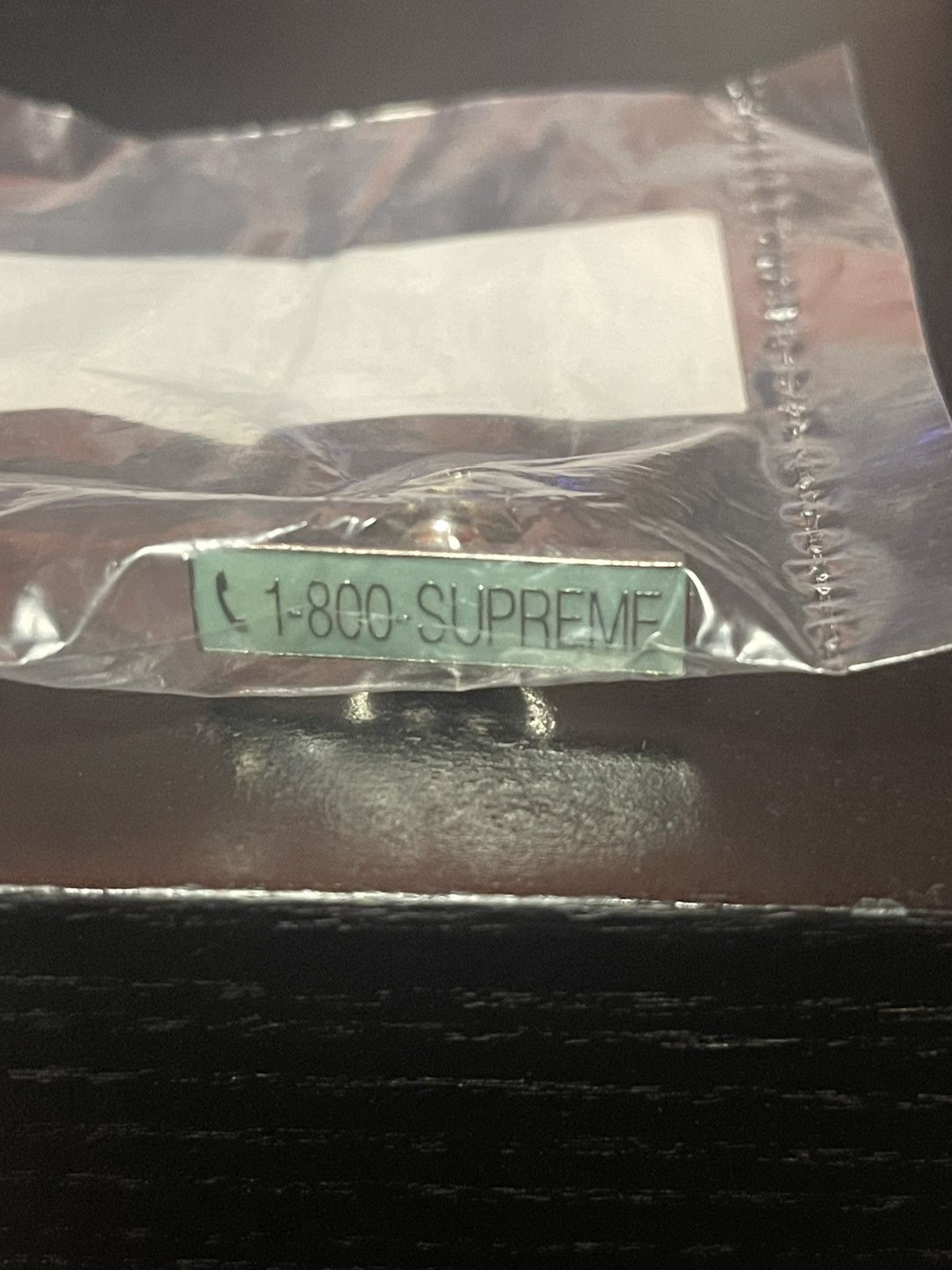 Supreme Supreme 1-800 Glow In The Dark Pin Size ONE SIZE - 2 Thumbnail
