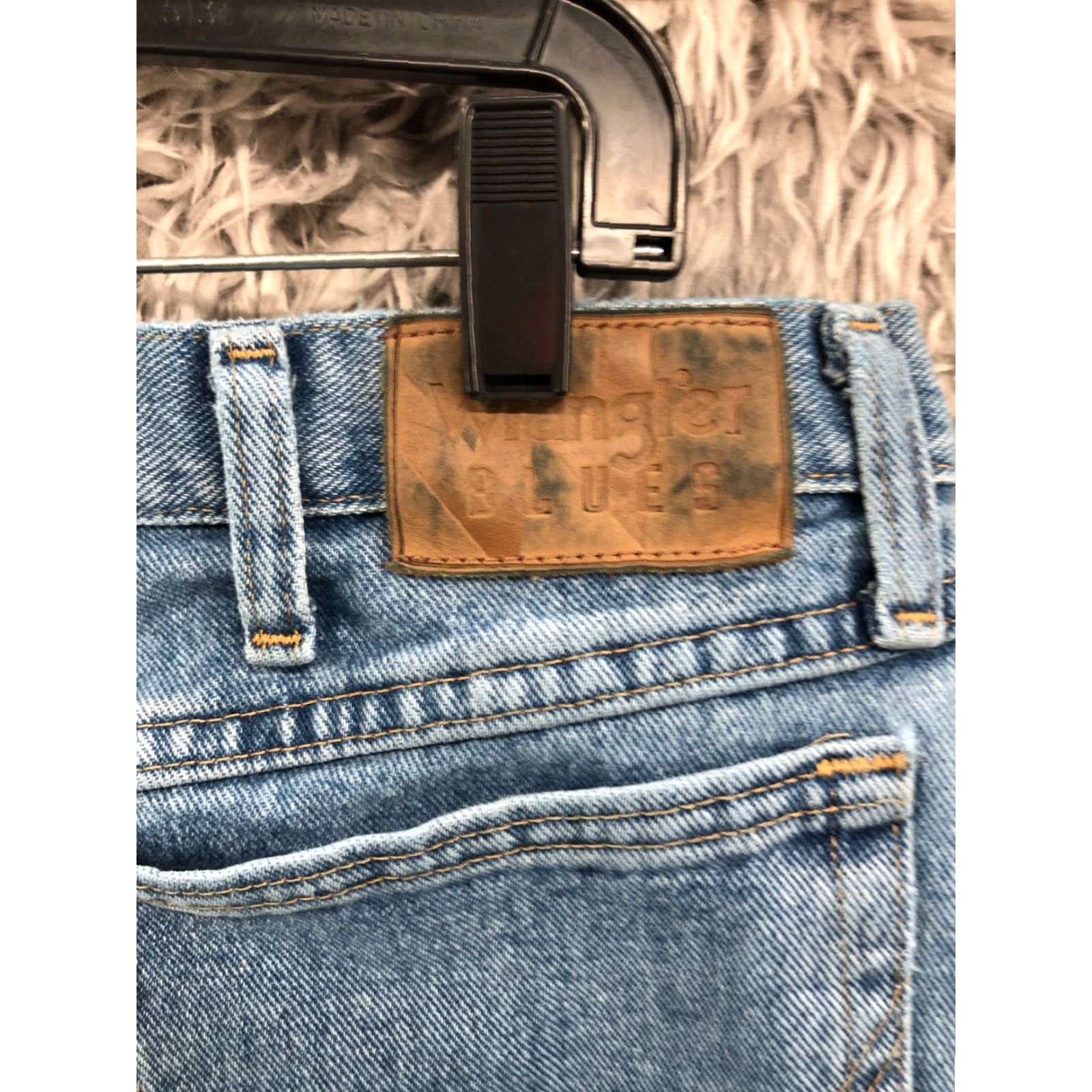 Wrangler Wrangler Jeans 38x34 Mens Mid Rise Straight Leg Medium Wash Blue Denim Shirt? Size US 38 / EU 54 - 6 Thumbnail