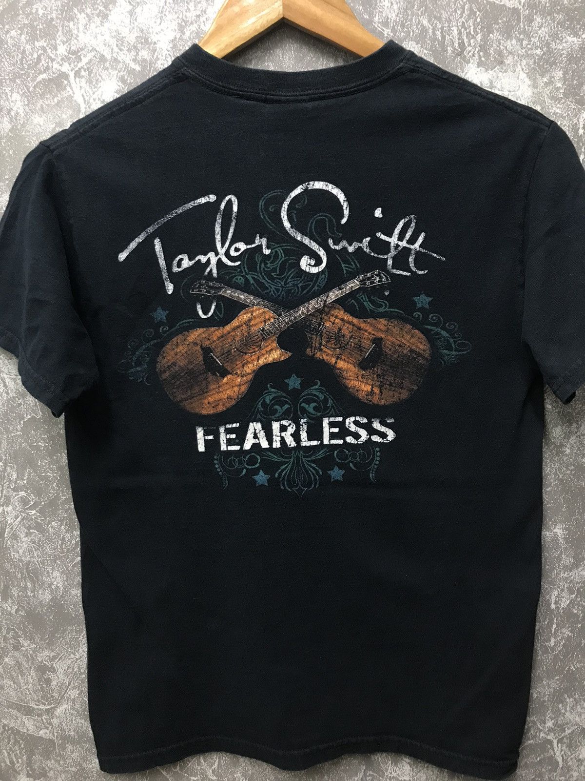 Taylor Swift Fearless deals Tour Promo Concert T-shirt Small Black 2009-2010 Gildan