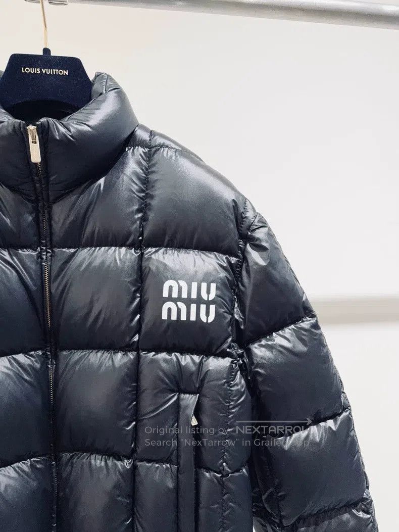 Miu Miu Miu Miu 36 23 Black Down Jacket in Autumn and Winter Size S / US 4 / IT 40 - 2 Thumbnail